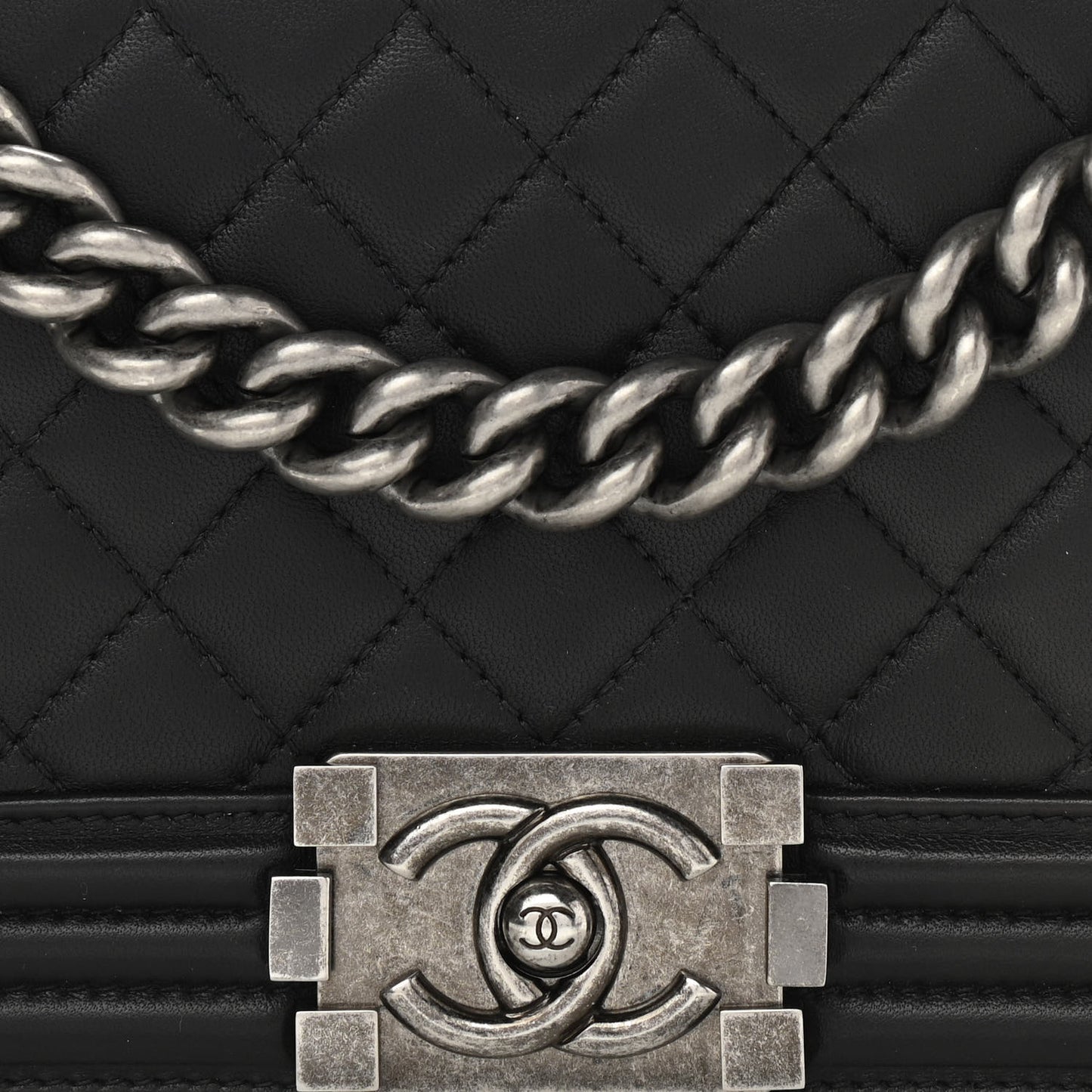 Lambskin Quilted Medium Boy Flap Black