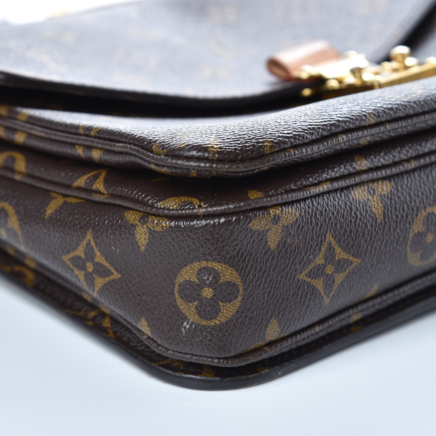 Louis Vuitton Monogram Pochette Metis 9 of 17