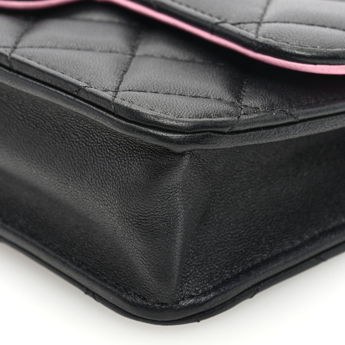 Lambskin Quilted Flap Phone Holder With Chain Black Lilac