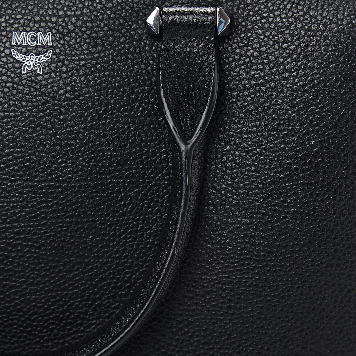 Grained Calfskin Medium Ella Boston Black