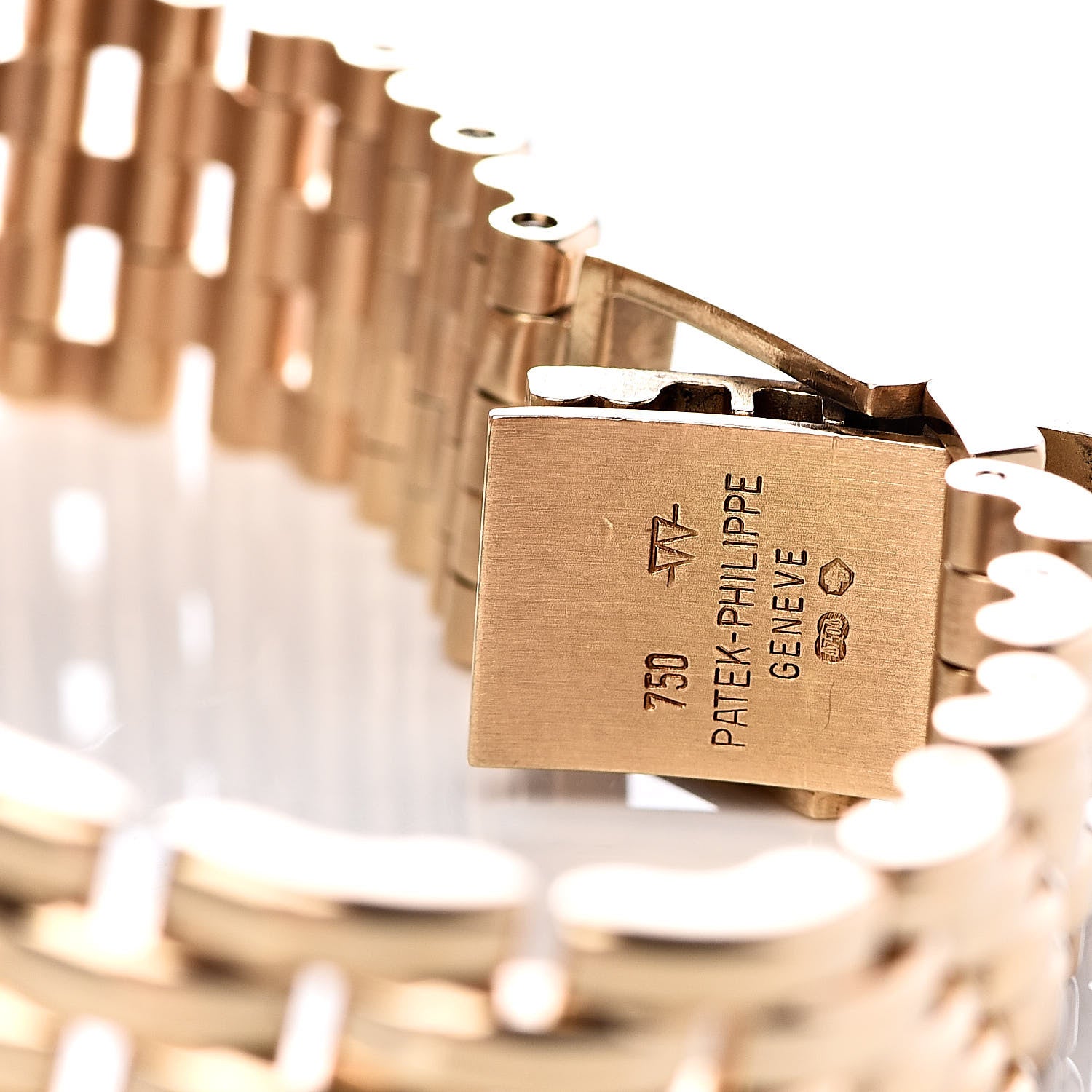 Patek Philippe 18K Yellow Gold 22mm Gondolo Quartz Watch 4824 6 of 7