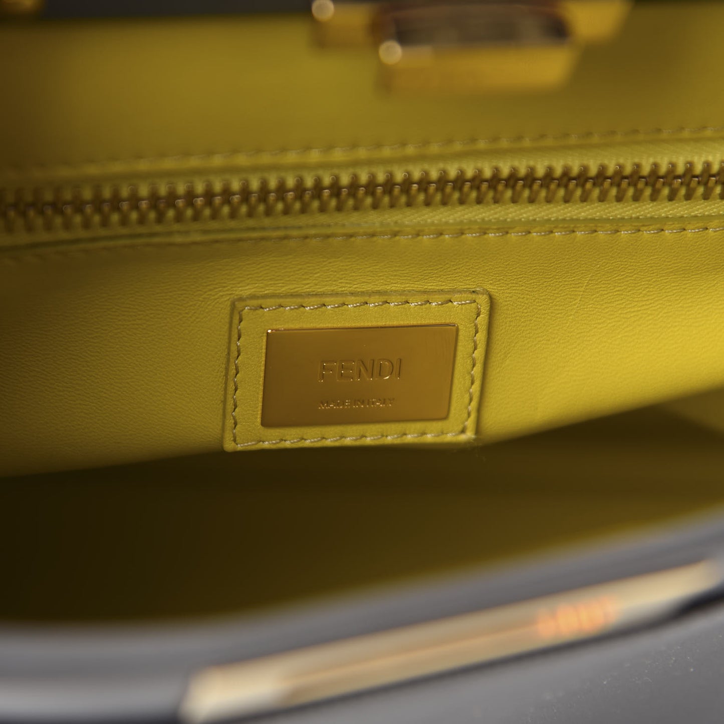 Vitello Morgan Shiny Nappa Medium Peekaboo Iconic Satchel Piombo Lime