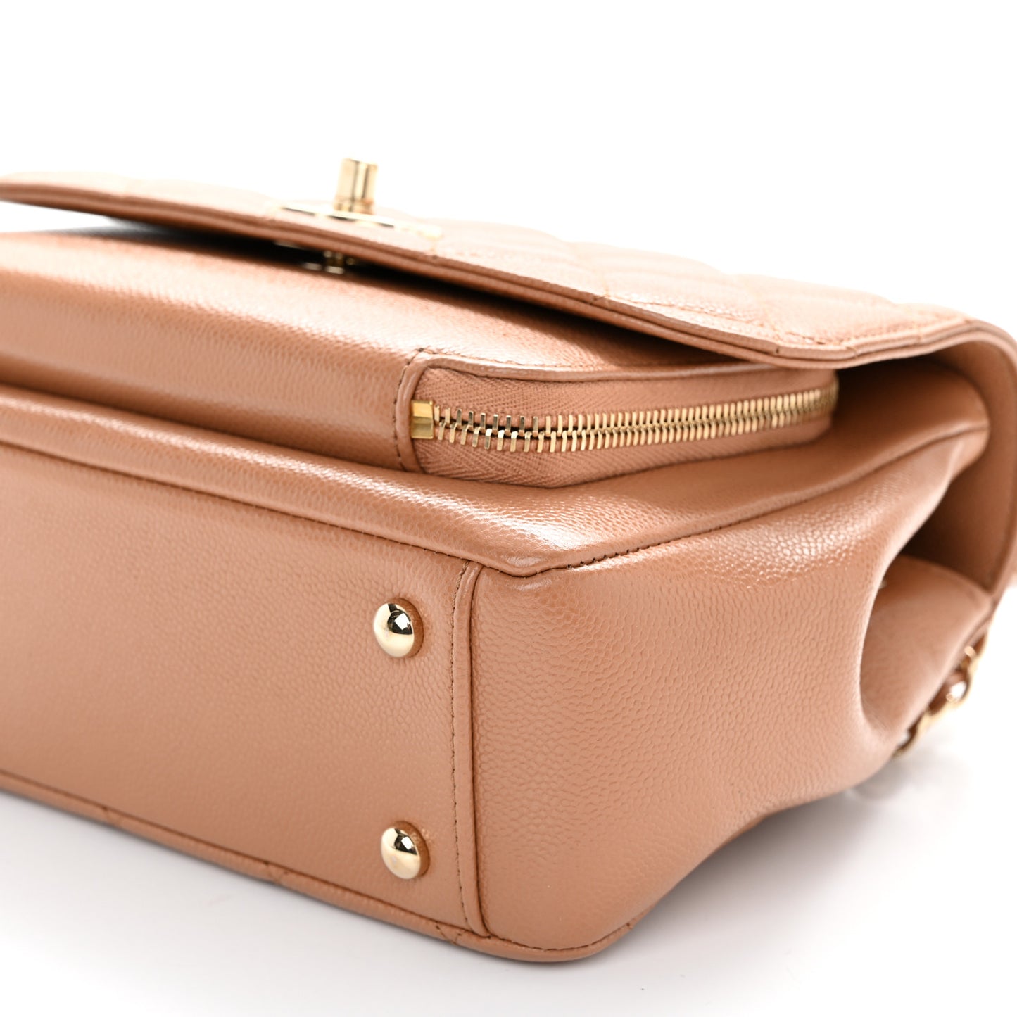 Caviar Quilted Medium Business Affinity Flap Brown