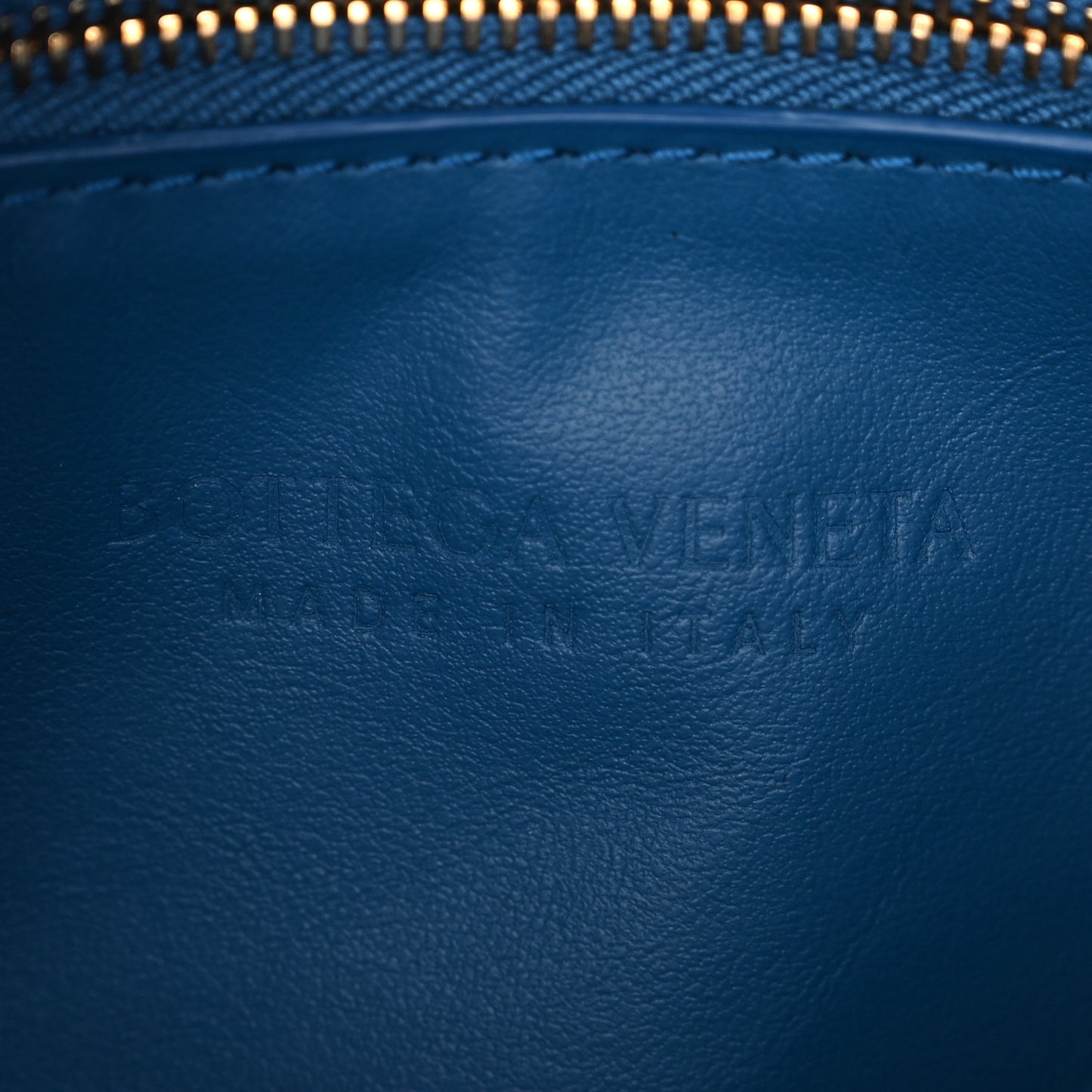 Calfskin Intrecciato Small Hop Deep Pacific