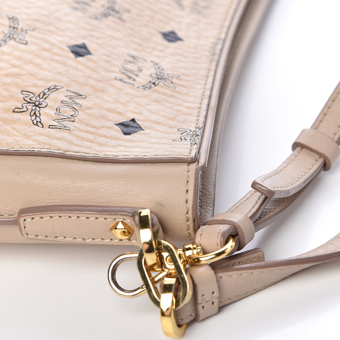 Visetos Medium Essential Shoulder Bag Beige