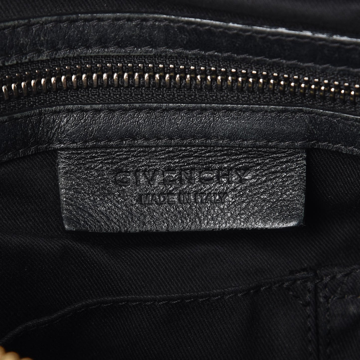 Bubble Calfskin Large Pandora Black