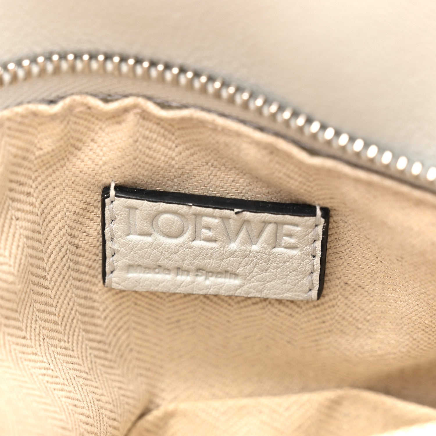 Loewe Calfskin Small Puzzle Bag Kaolin 6 of 13
