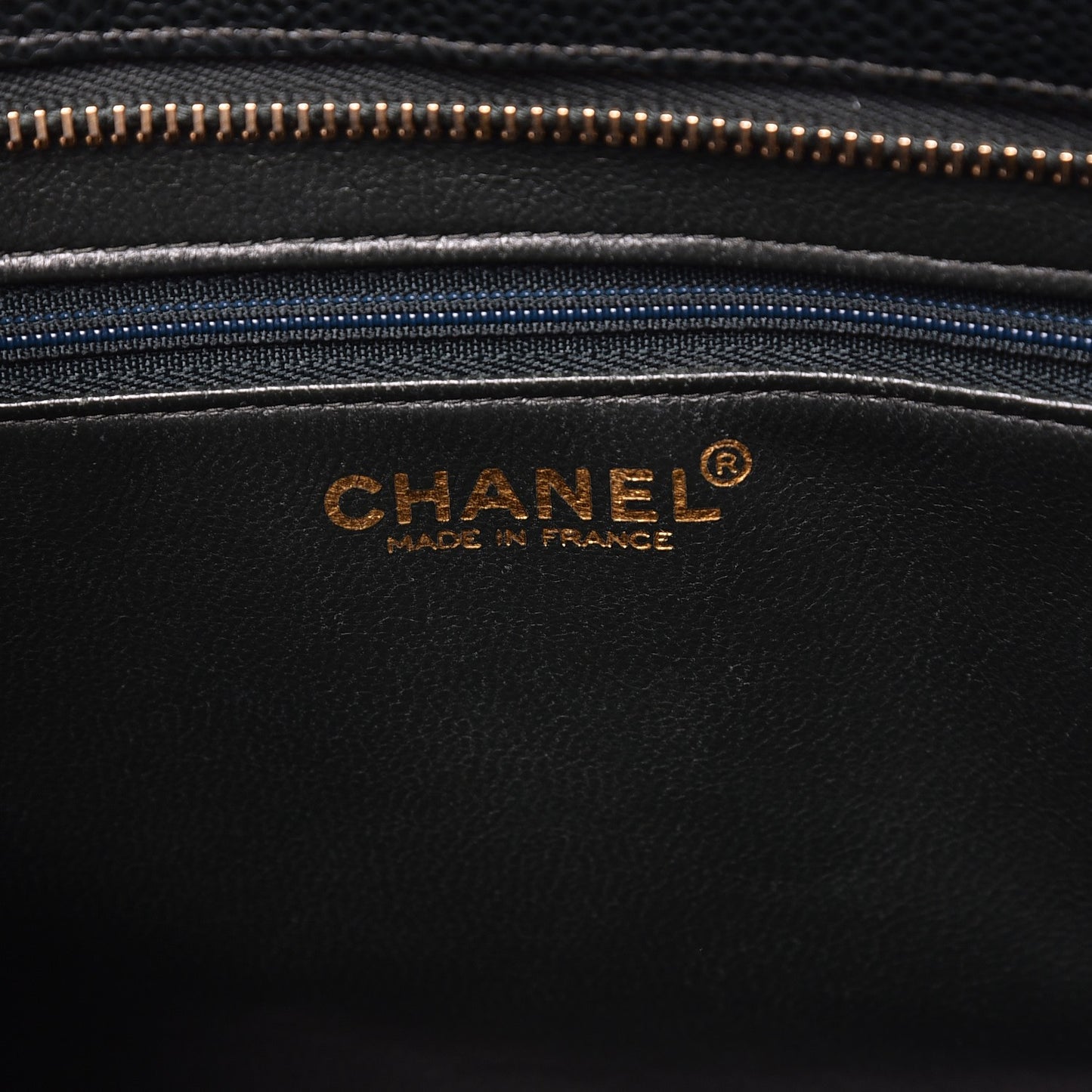 Caviar Quilted Medallion Tote Dark Green