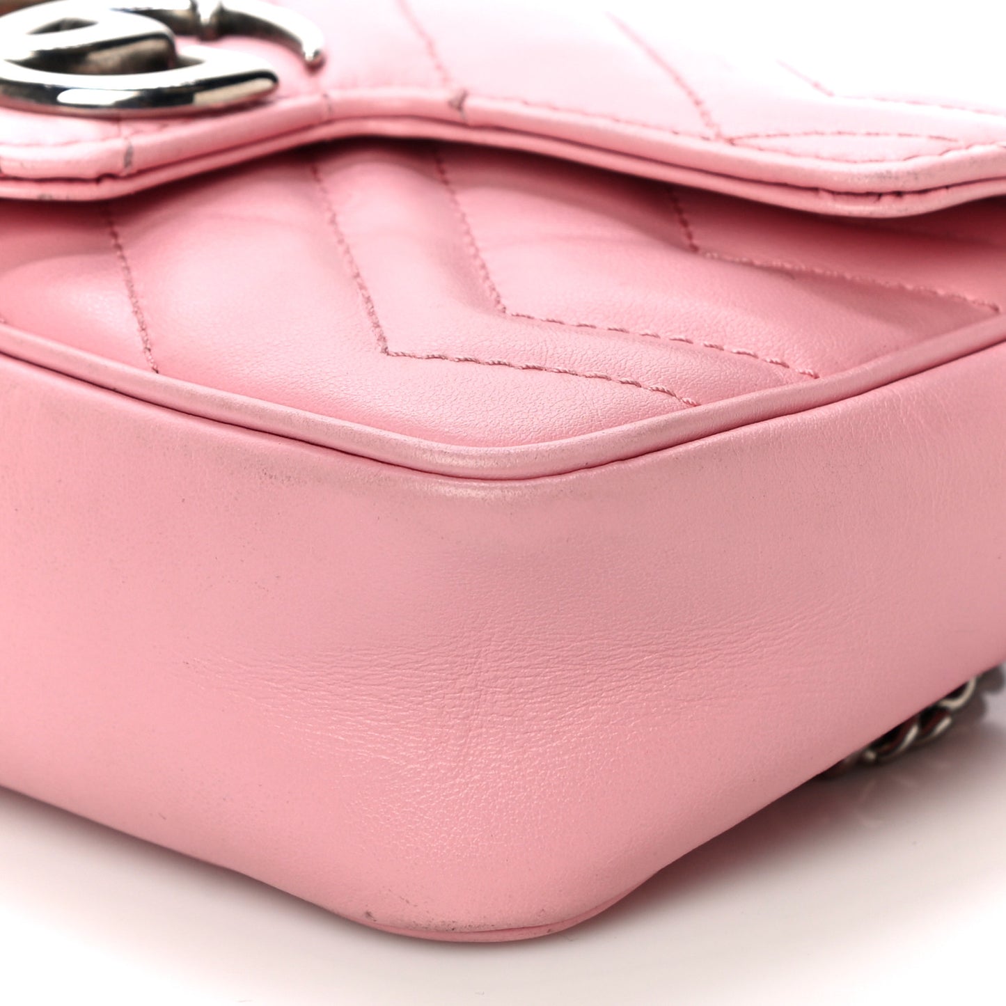 Calfskin Matelasse Super Mini GG Marmont Shoulder Bag Wild Rose