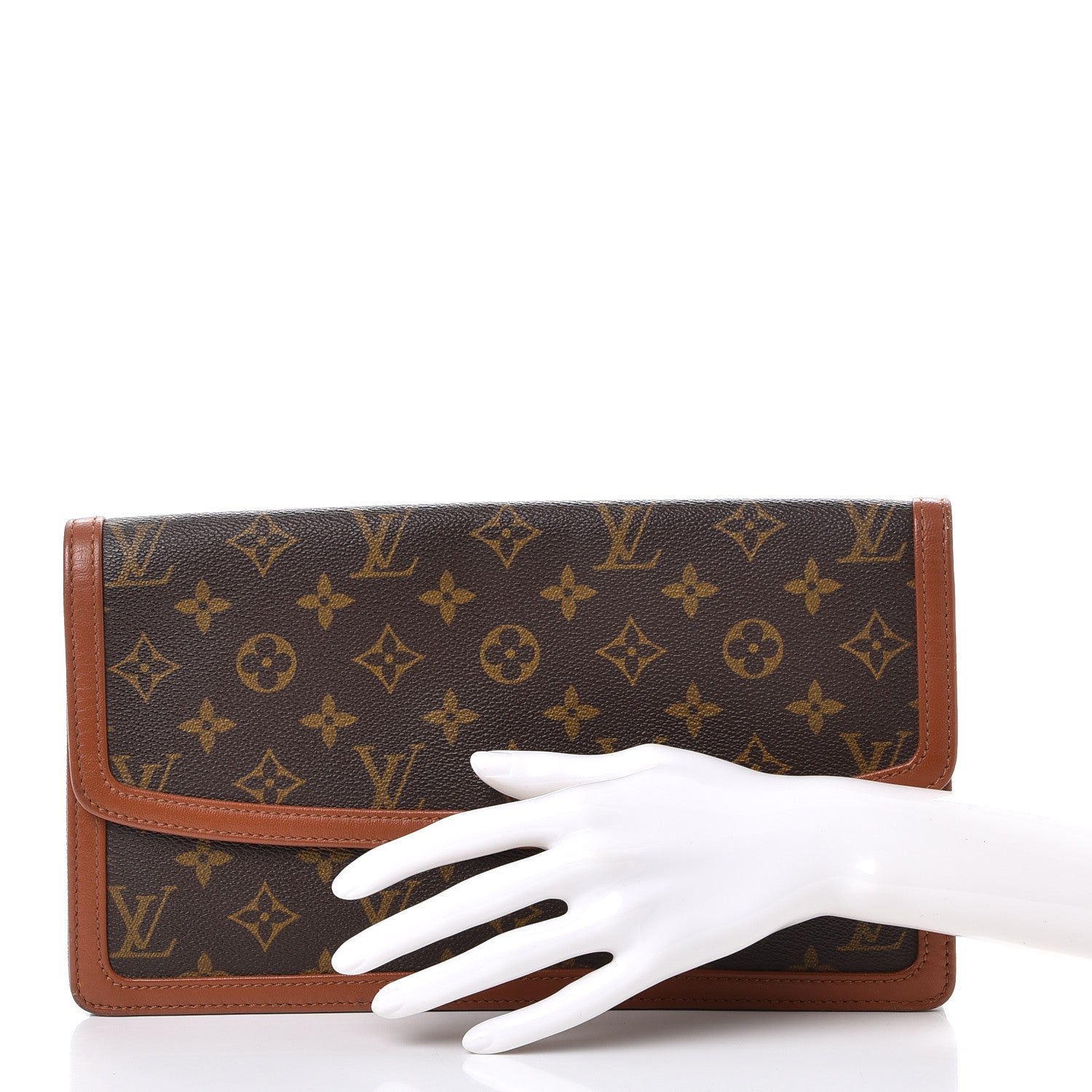 Louis Vuitton Monogram Pochette Dame 29 2 of 9