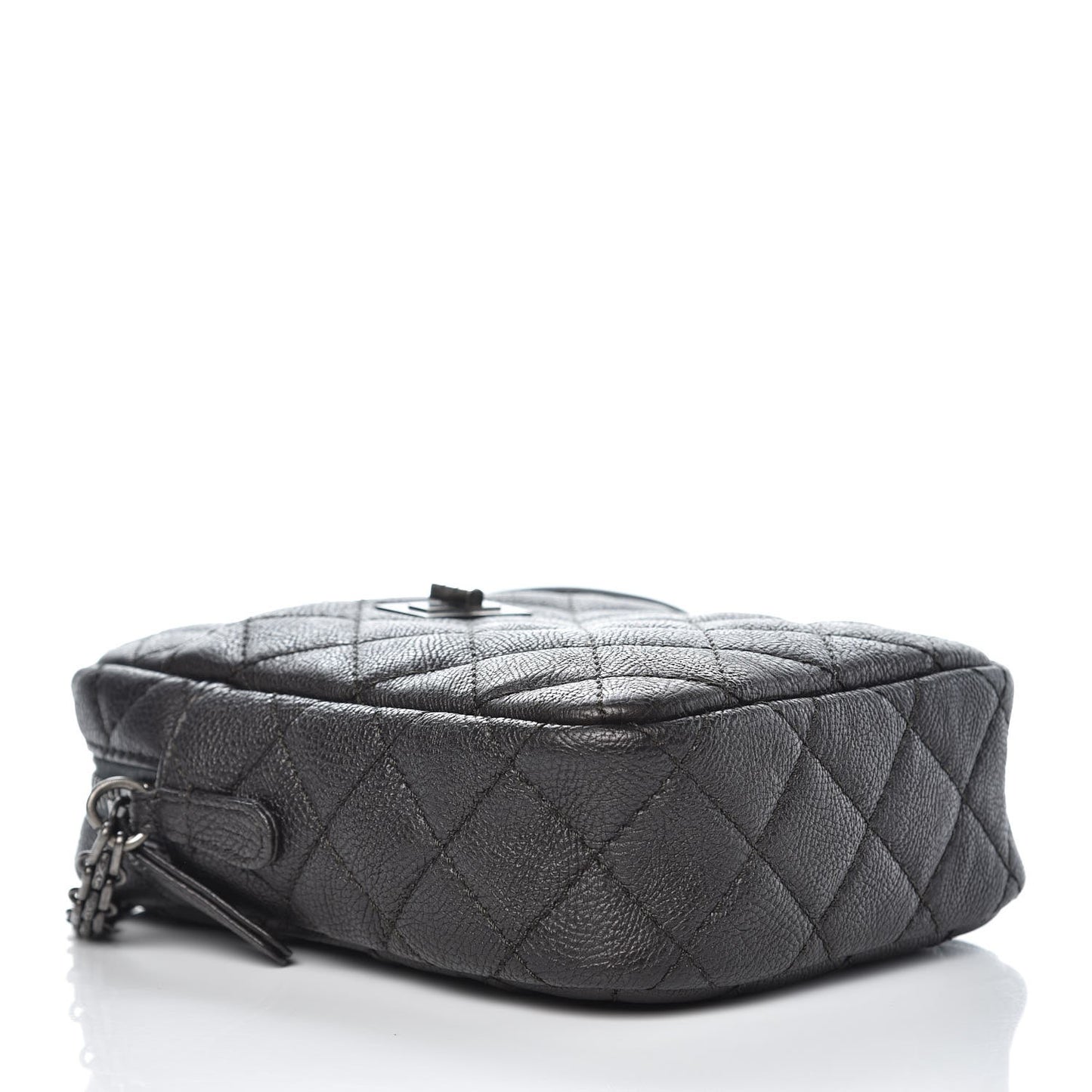 Grained Calfskin Quilted Reissue Camera Case Black