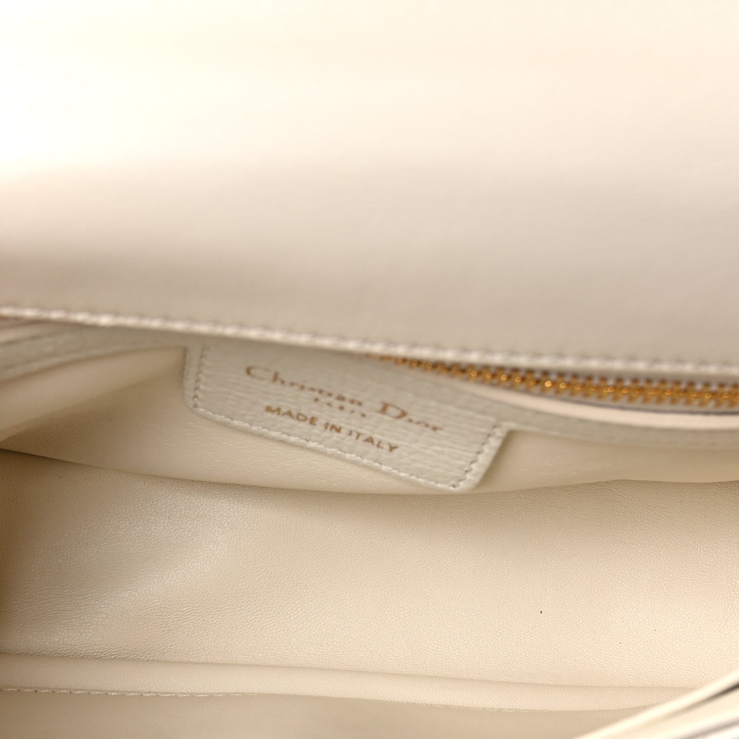 Calfskin Cannage Dioramour Heart Small Caro White Red
