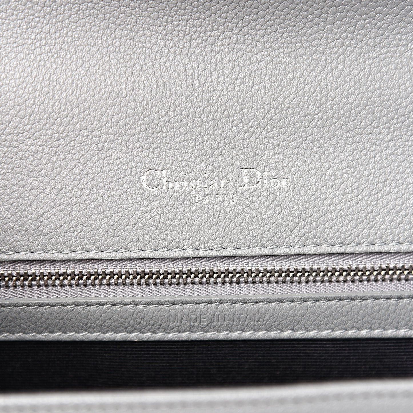 Grained Calfskin Medium Diorama Flap Bag Gris