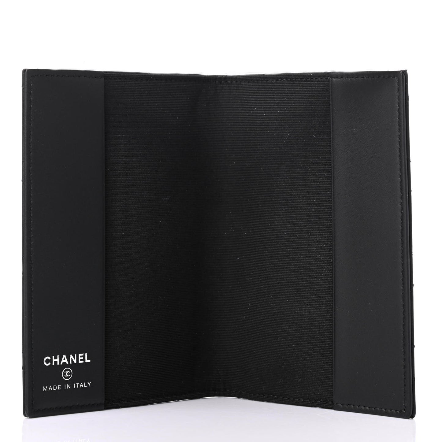 Quilted Passport Holder Black