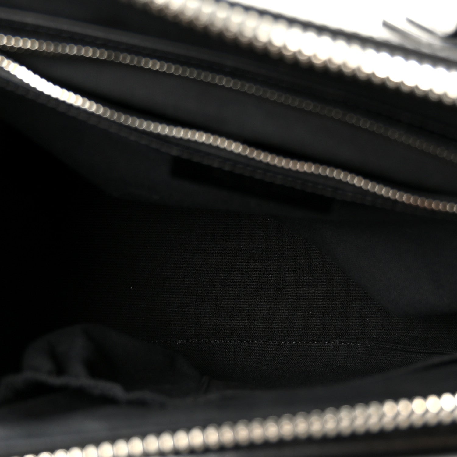 Givenchy Shiny Lord Calfskin Medium Antigona Black 4 of 9