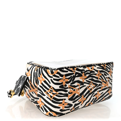 Louis Vuitton Monogram Giant Jungle Beach Pouch Ivory 3 of 8