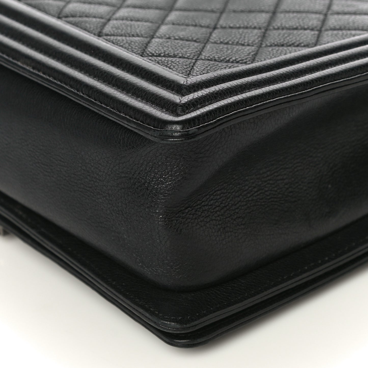 Grained Calfskin Quilted New Medium Boy Flap Black