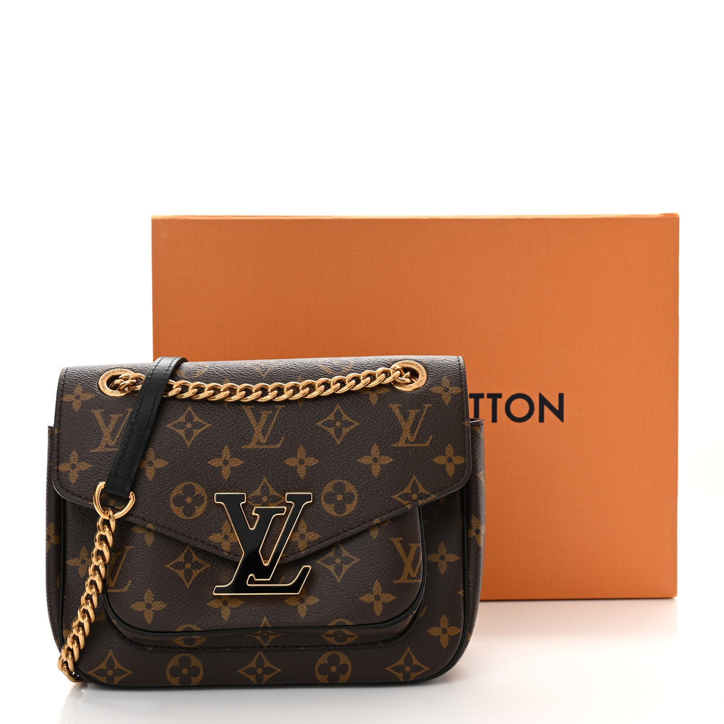 Monogram Passy