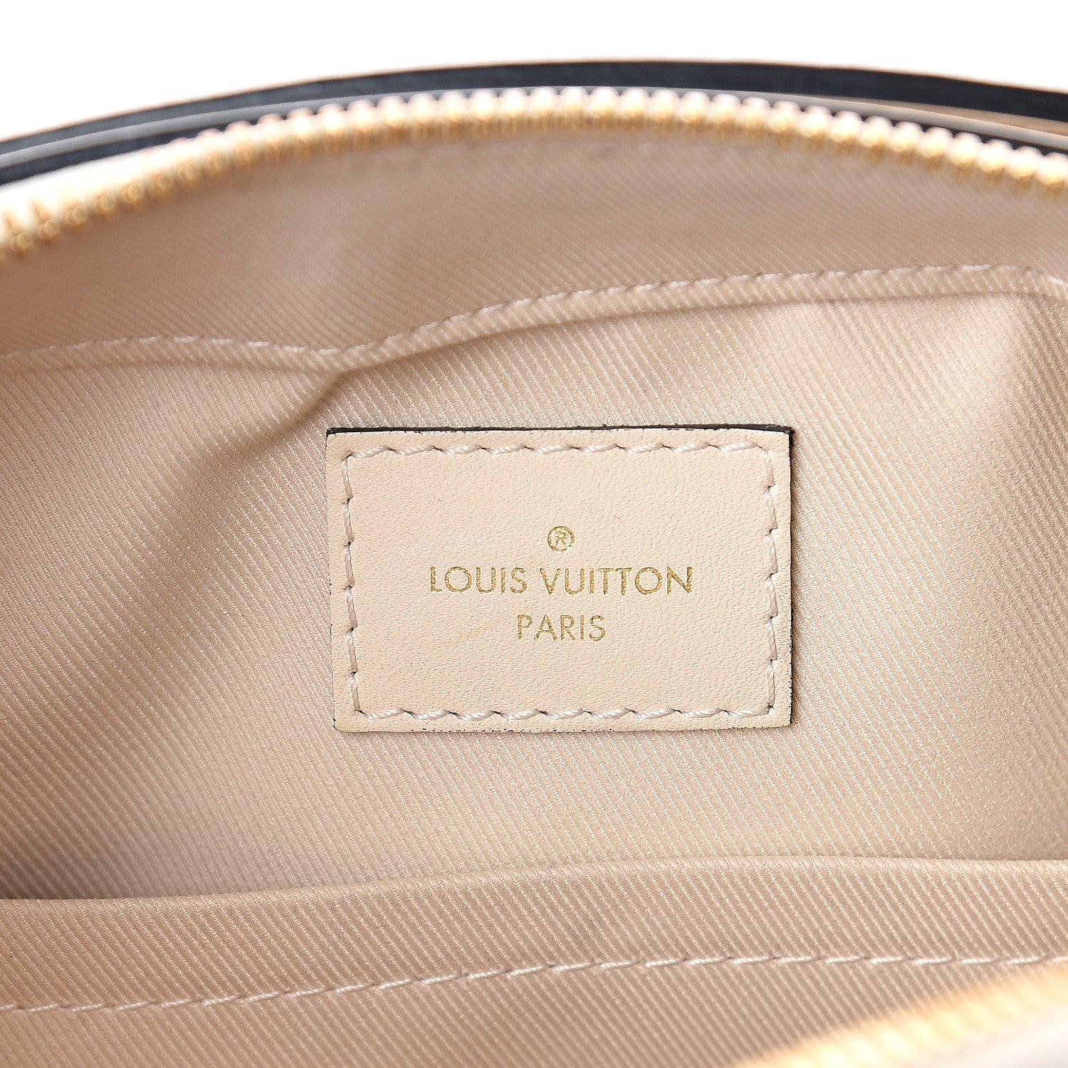Louis Vuitton Monogram Saintonge Creme 5 of 8