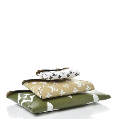 Louis Vuitton Monogram Giant Kirigami Pochette Set 7 of 13