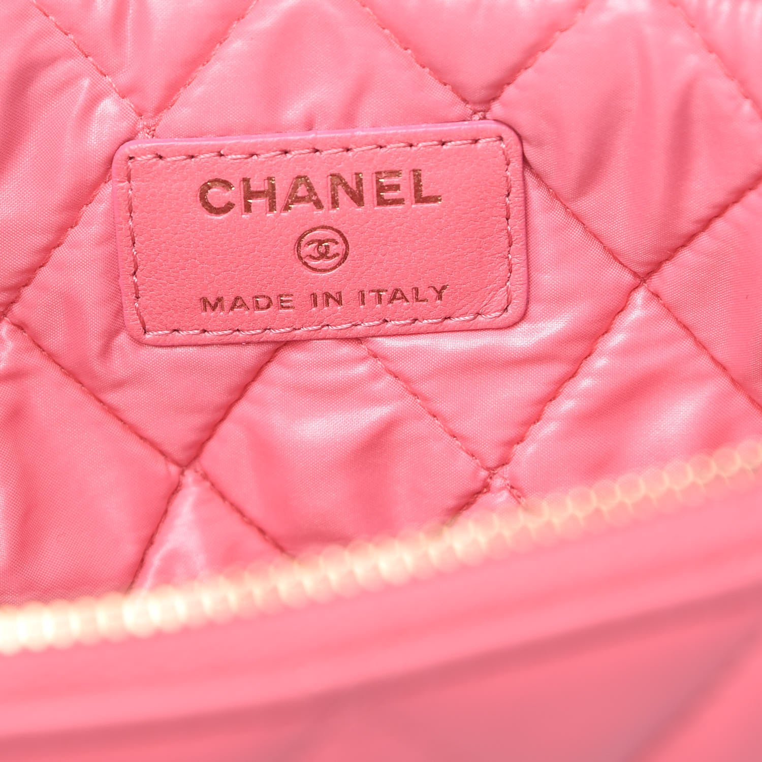Chanel Lambskin Quilted Medium Casino Beauty CC Cosmetic Case Fuchsia 6 of 8