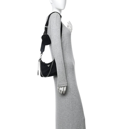Prada Nylon Re-Edition 2005 Shoulder Bag Black 2 of 11
