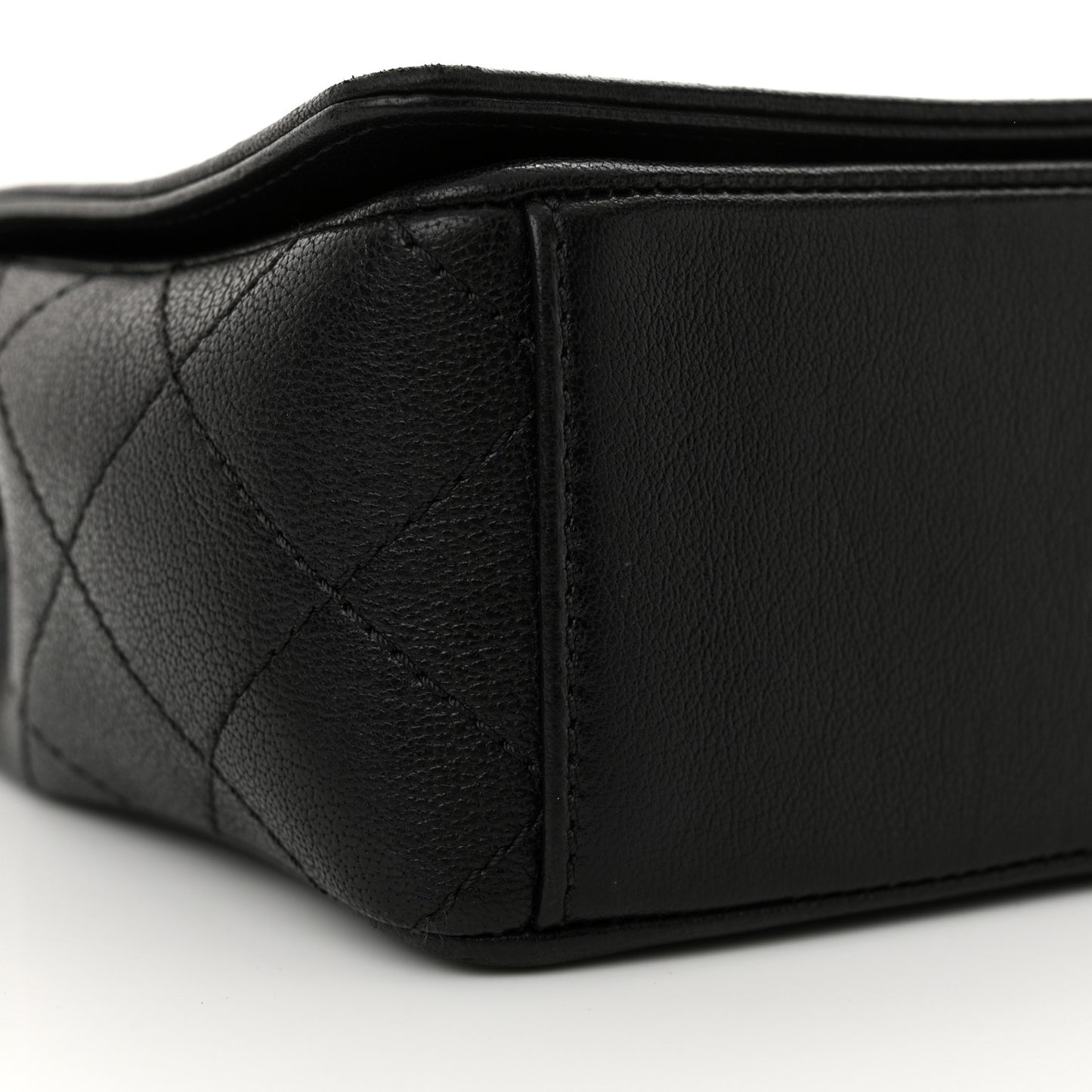 Sheepskin Quilted Vintage Mademoiselle Flap Black