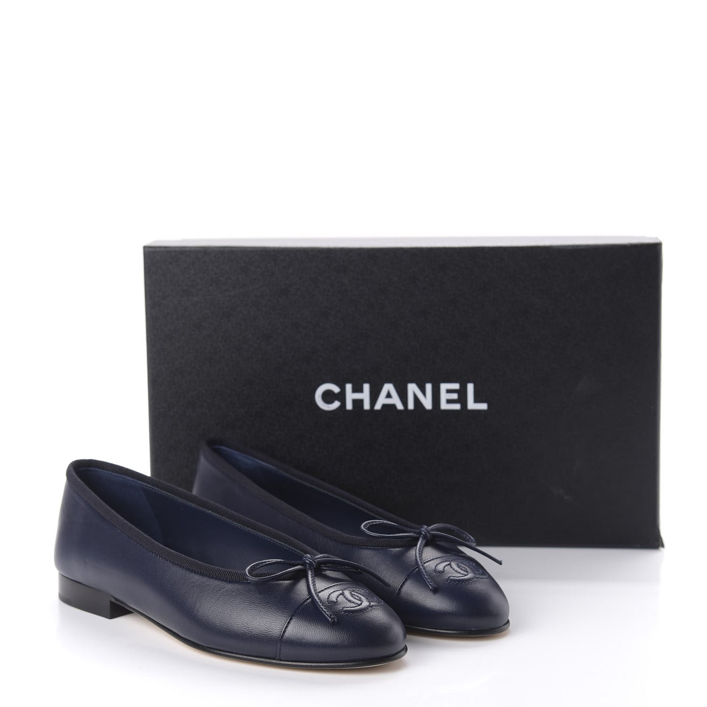 Lambskin CC Cap Toe Ballerina Flats 35 Navy