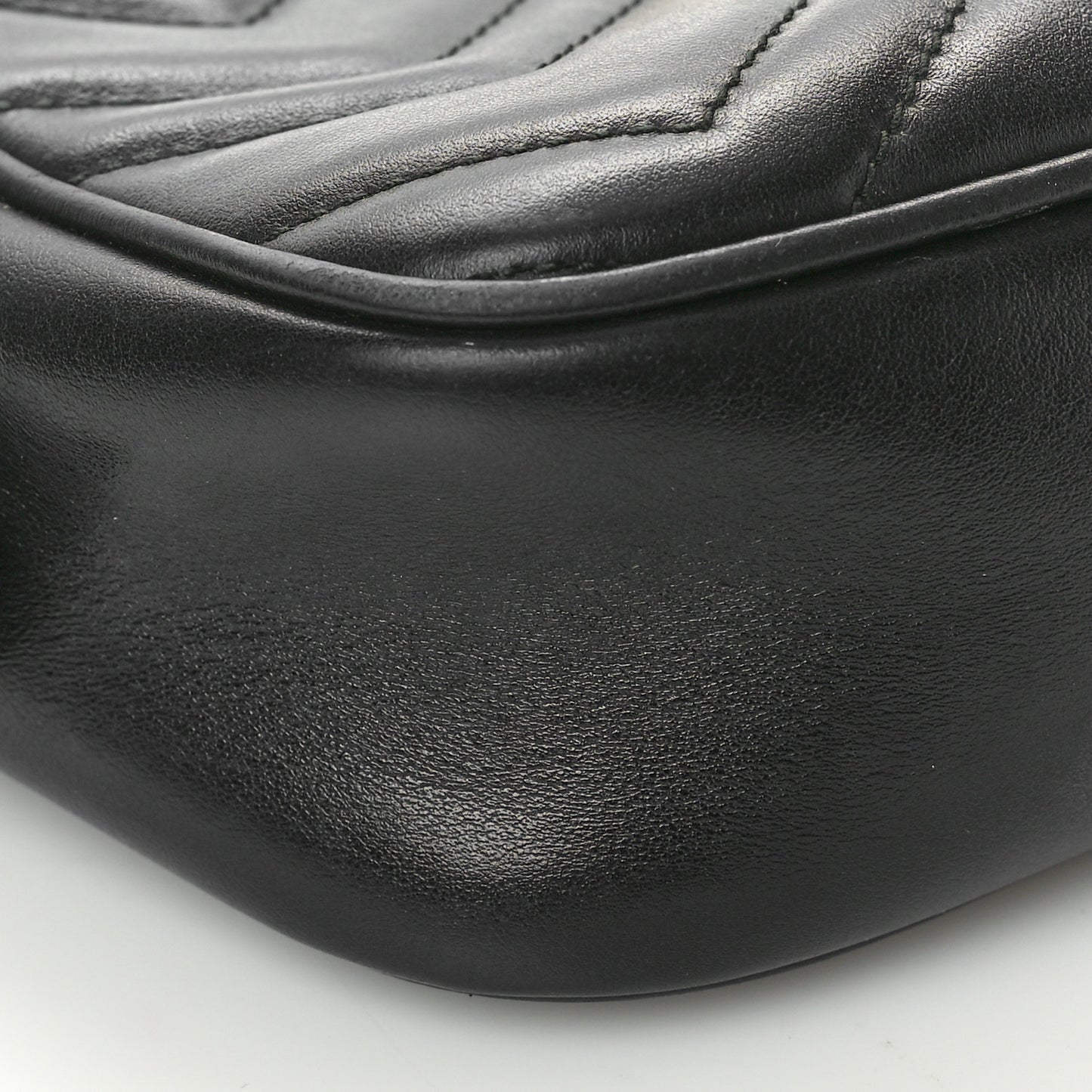 Calfskin Matelasse Mini GG Marmont Chain Shoulder Bag Black