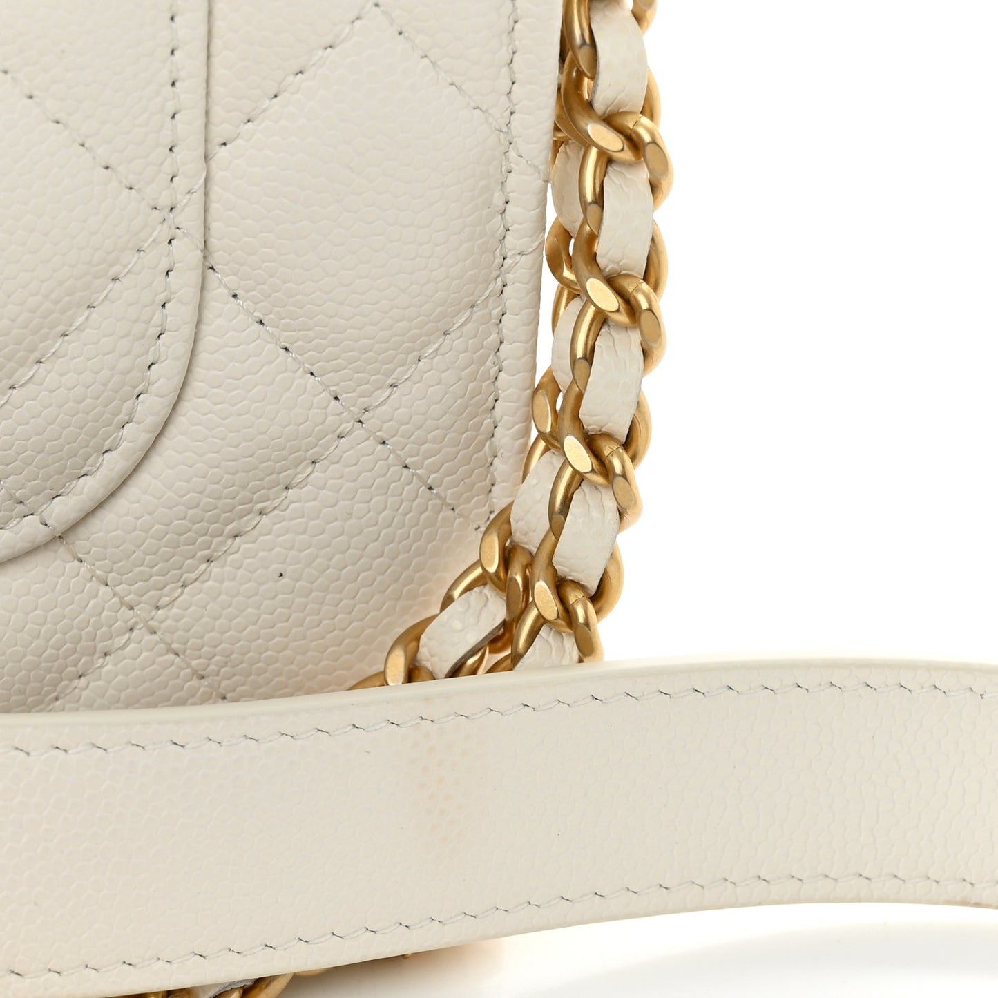 Caviar Quilted Twist Your Buttons Wallet On Chain WOC White