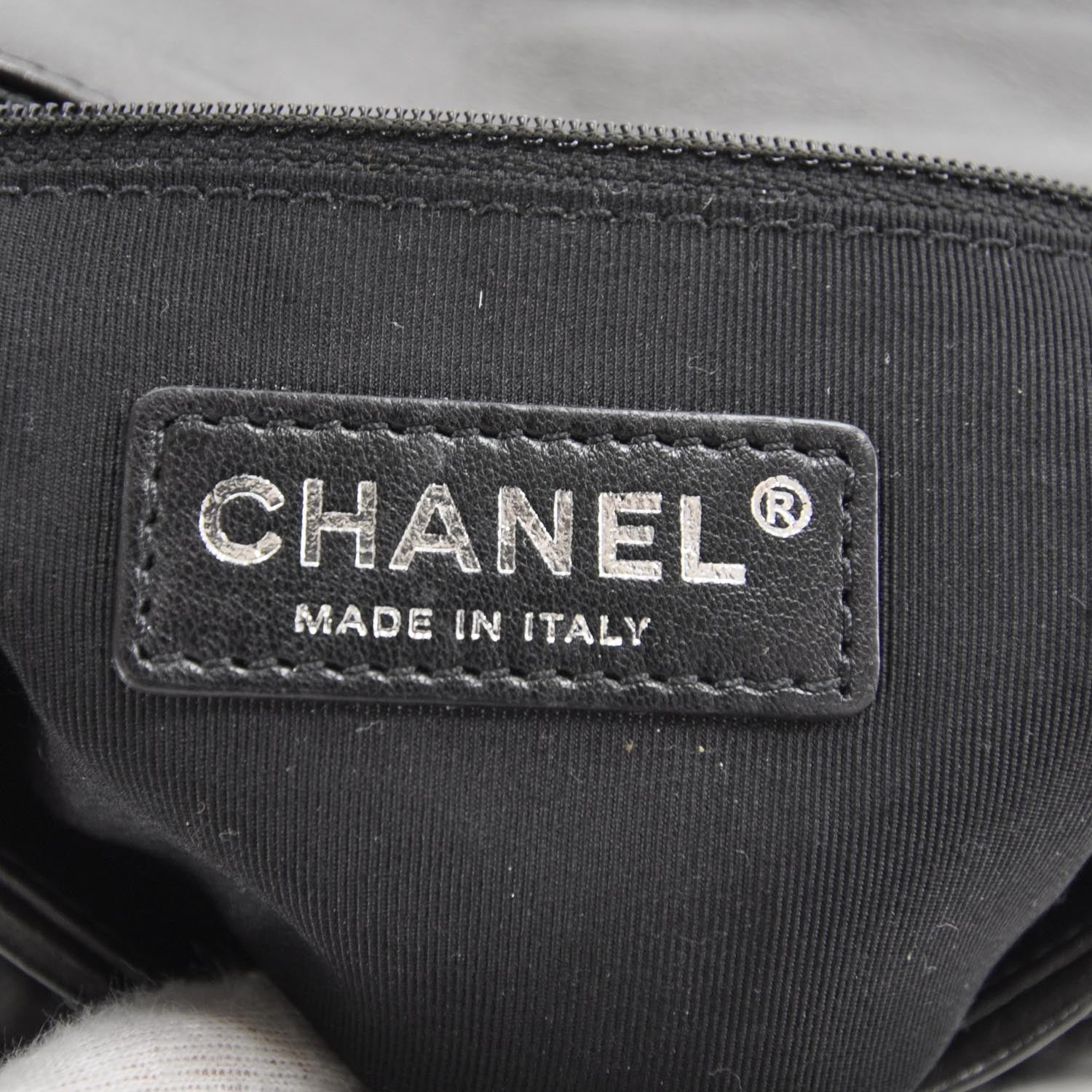 Chanel Leather Chain Me Medium Flap 7 of 9