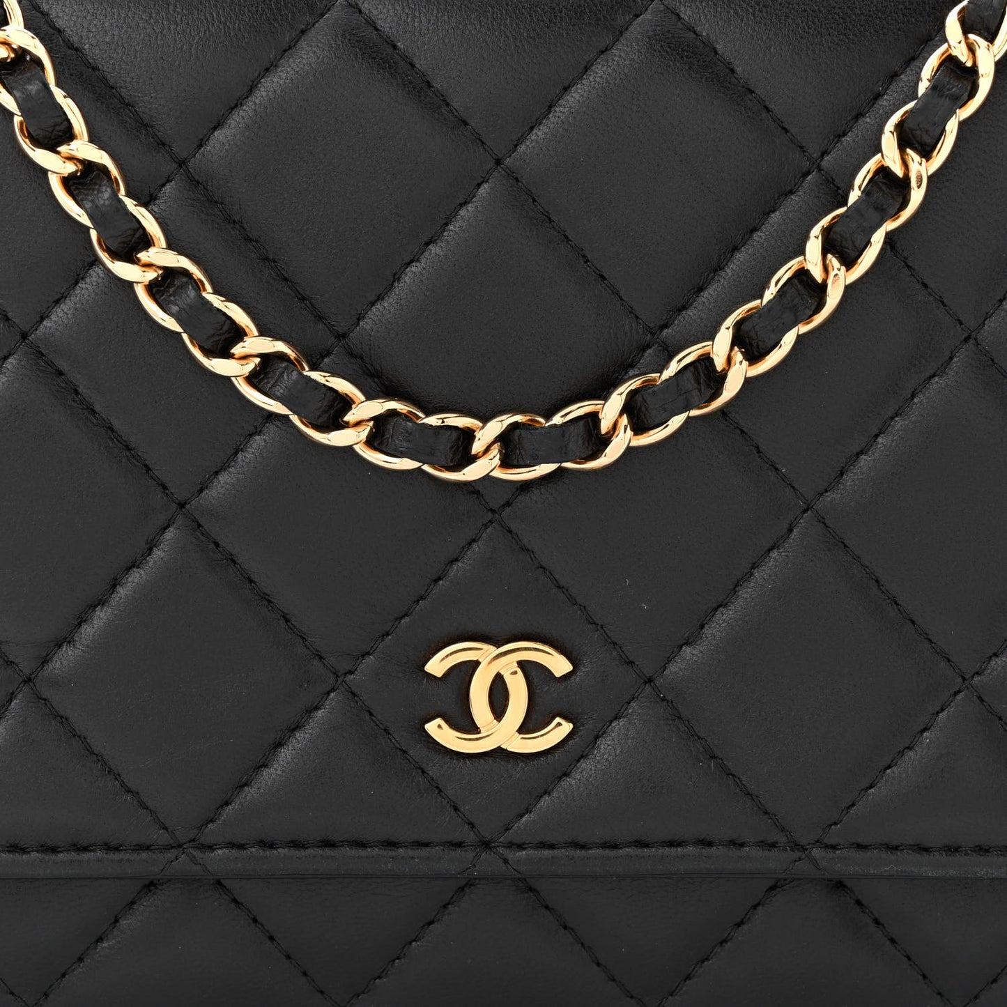 Lambskin Quilted Wallet On Chain WOC Black