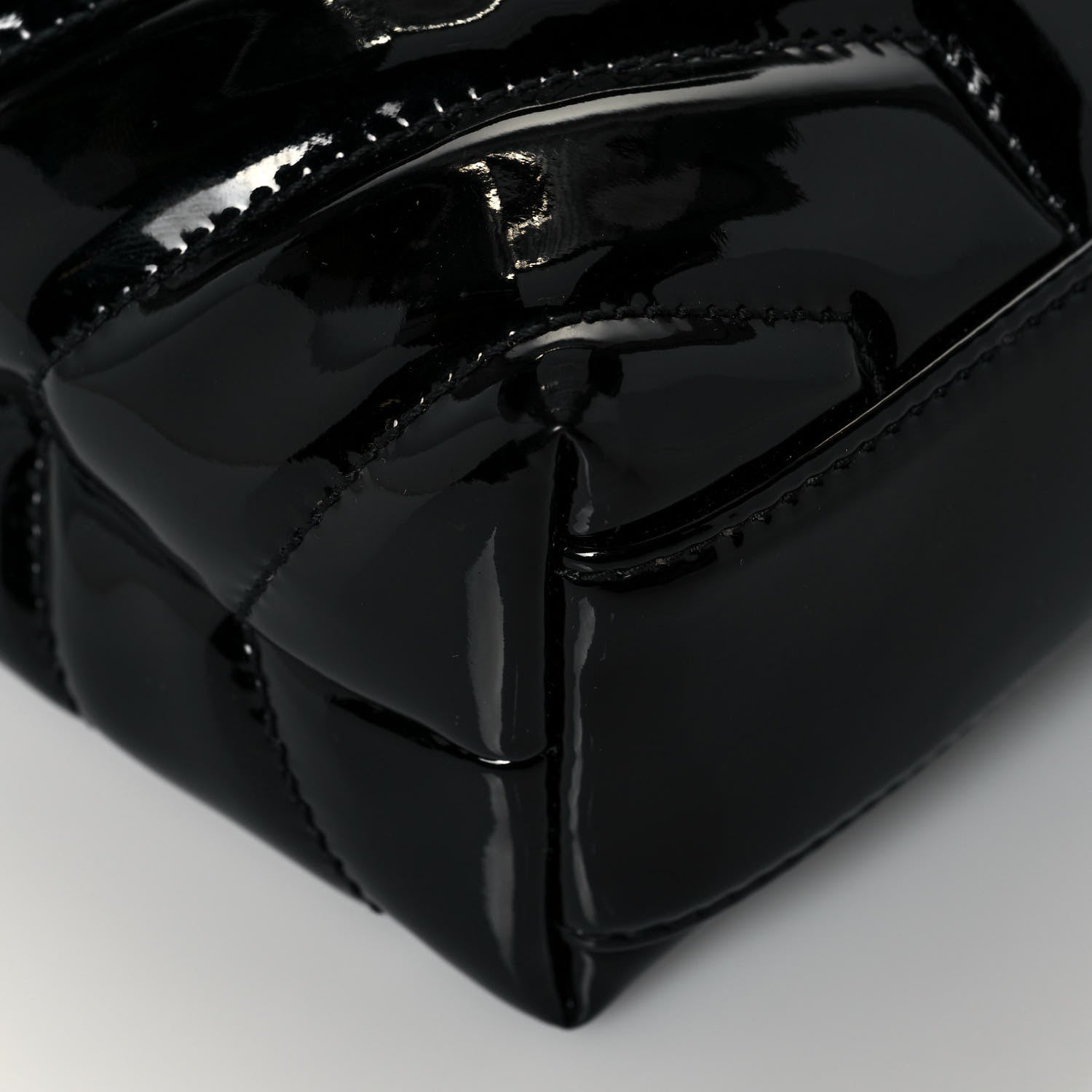 Saint Laurent Patent Y Quilted Monogram Toy Loulou Crossbody Bag Black 9 of 14