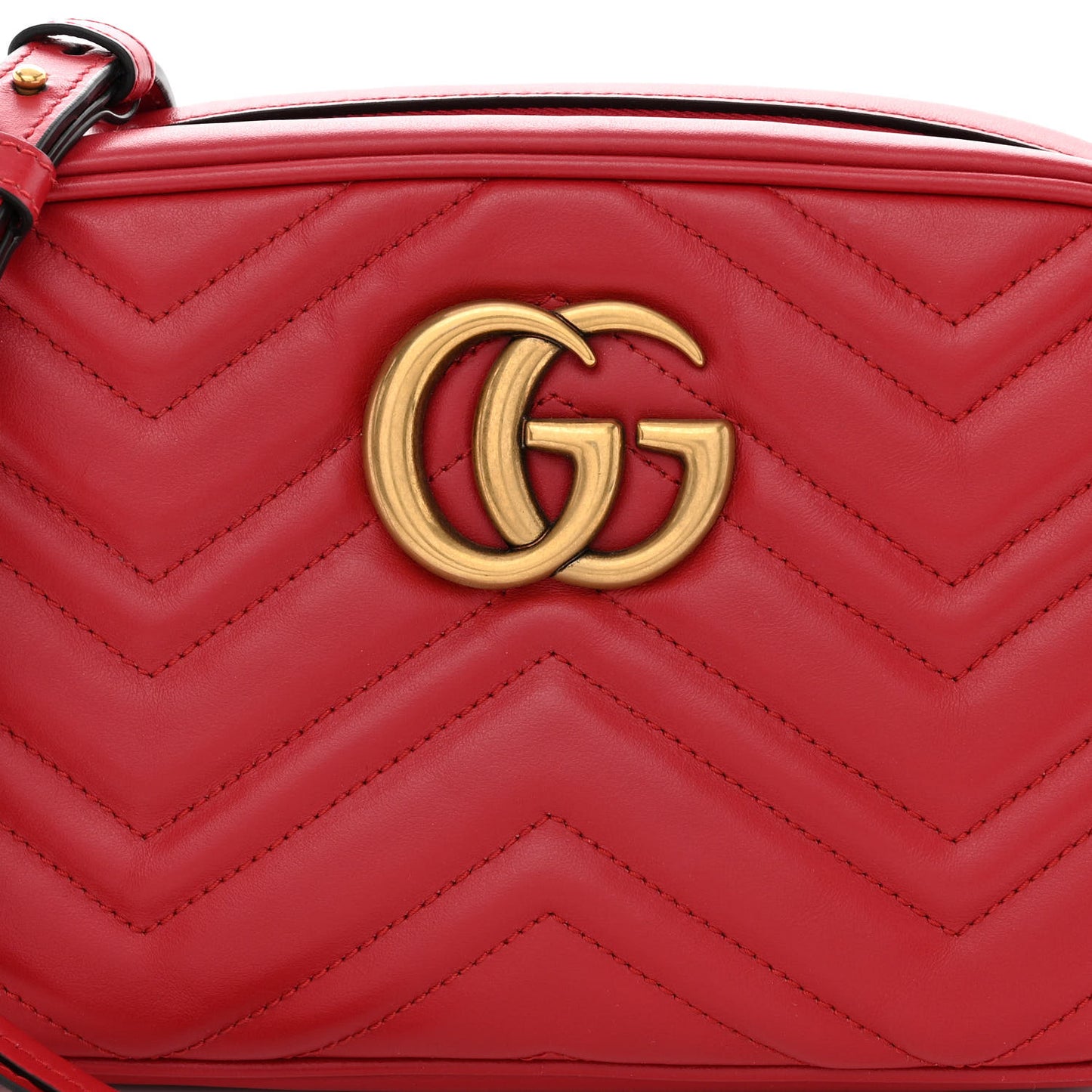 Calfskin Matelasse Small GG Marmont Chain Shoulder Bag Hibiscus Red