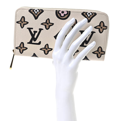 Louis Vuitton Monogram Giant Wild At Heart Zippy Wallet Creme 2 of 7