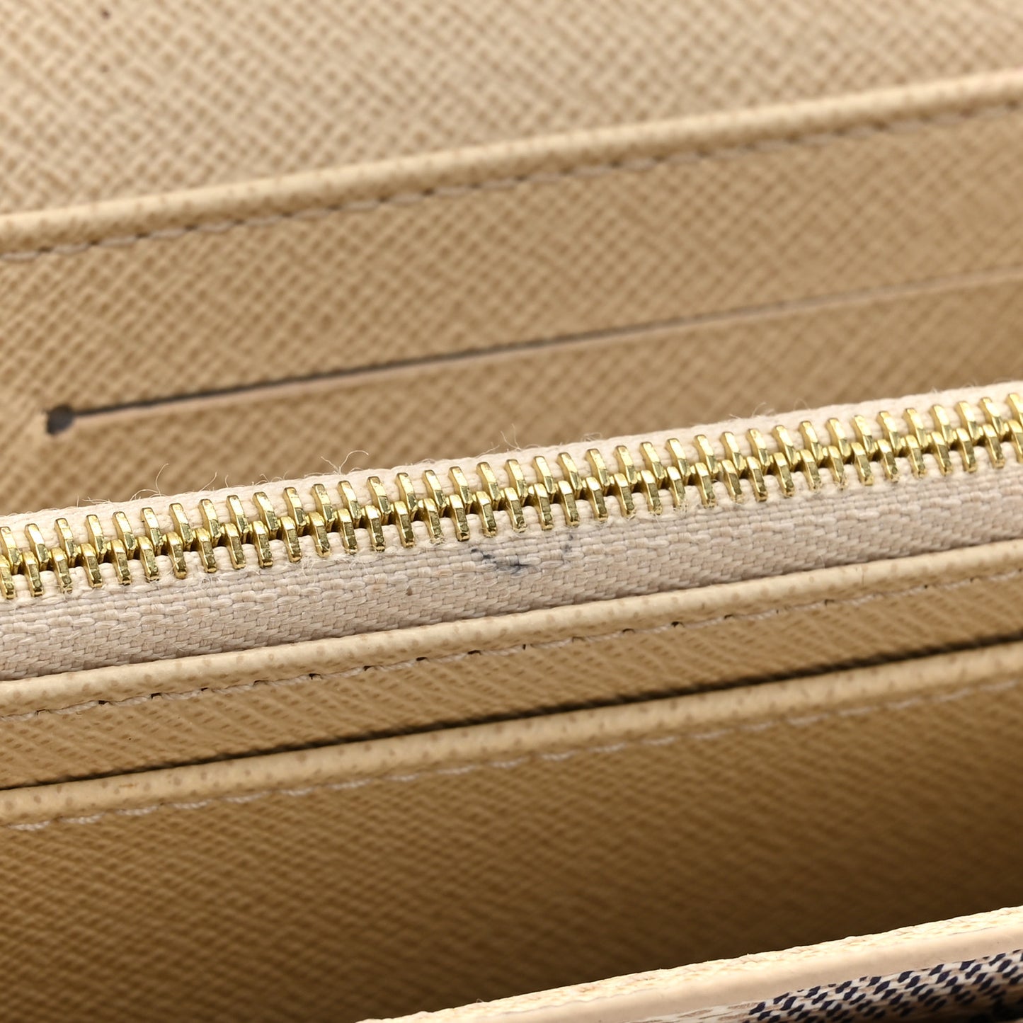 Damier Azur Sarah Wallet NM
