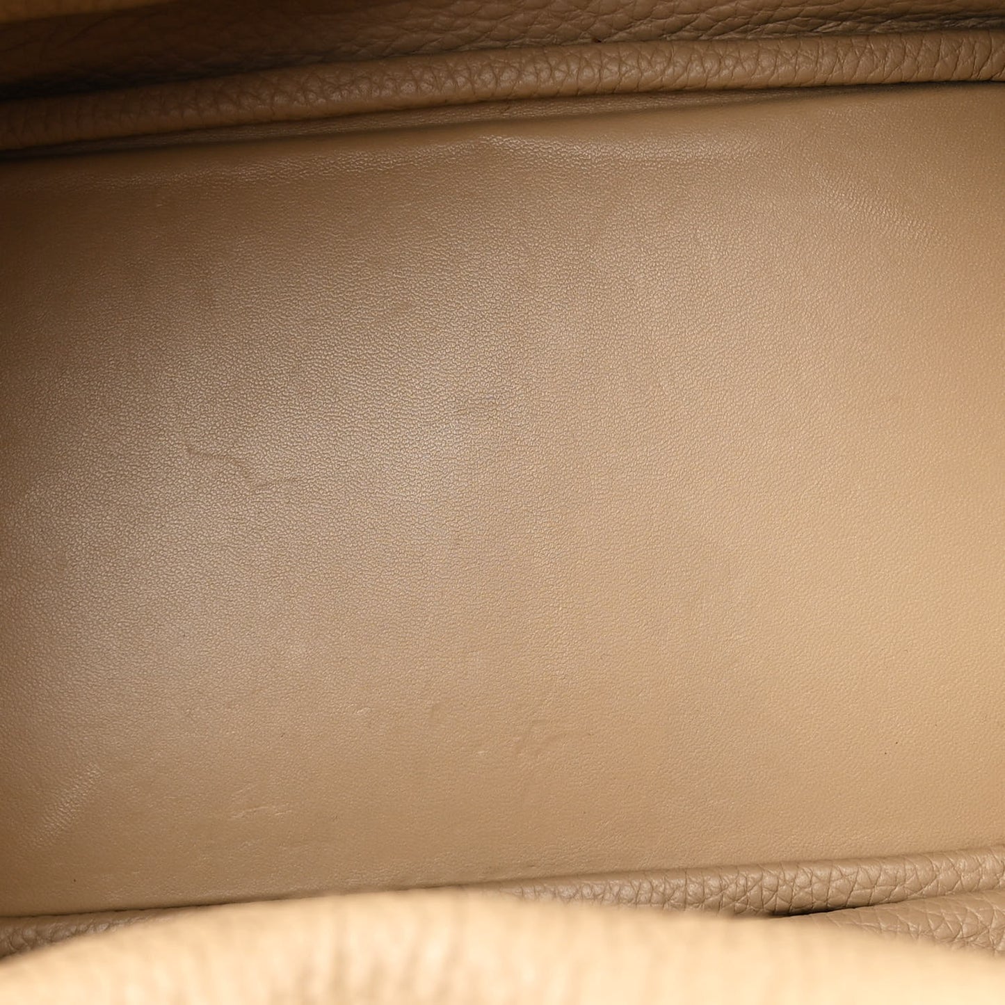 Taurillon Clemence Lindy 26 Trench