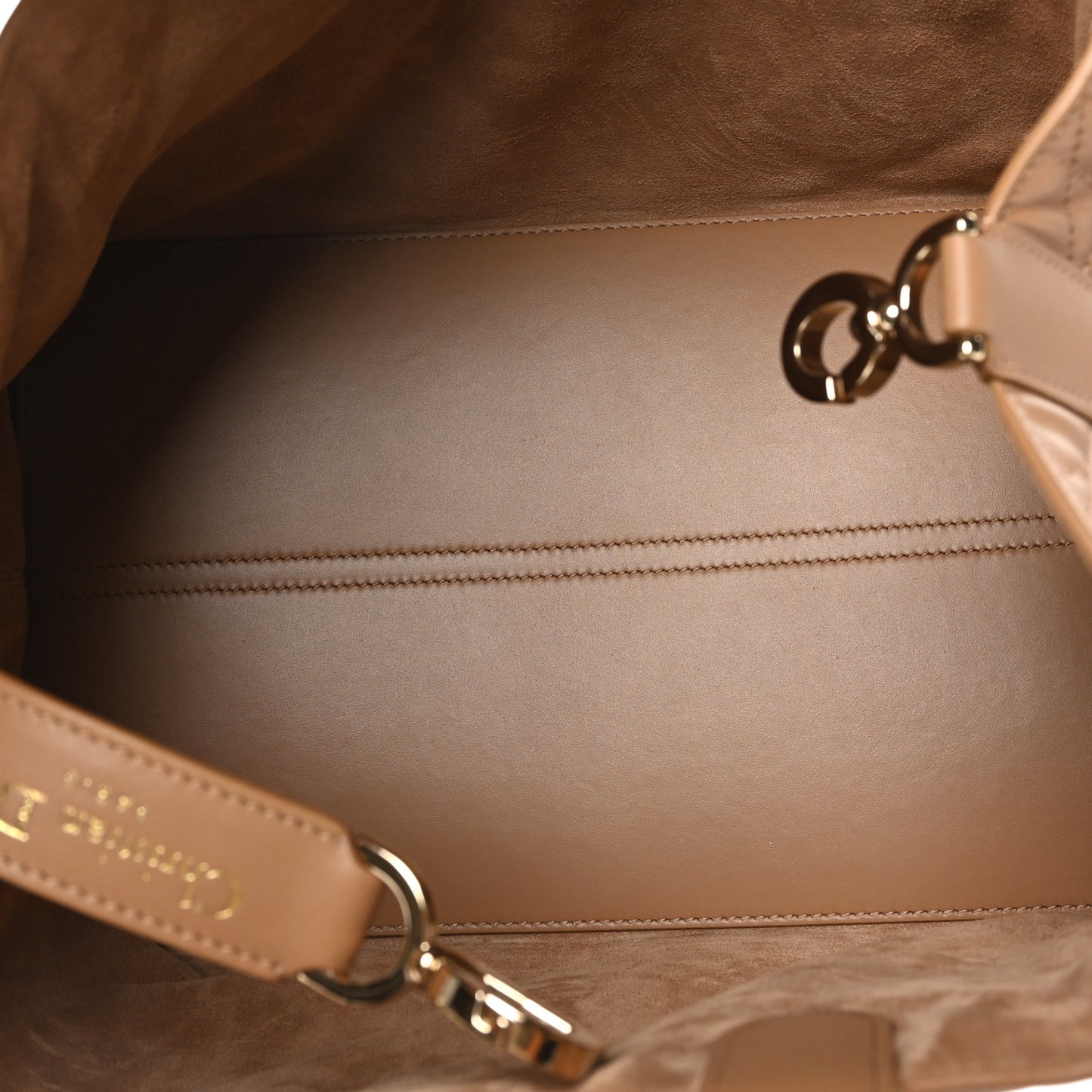 Calfskin Macrocannage Medium Toujour Powder Tan