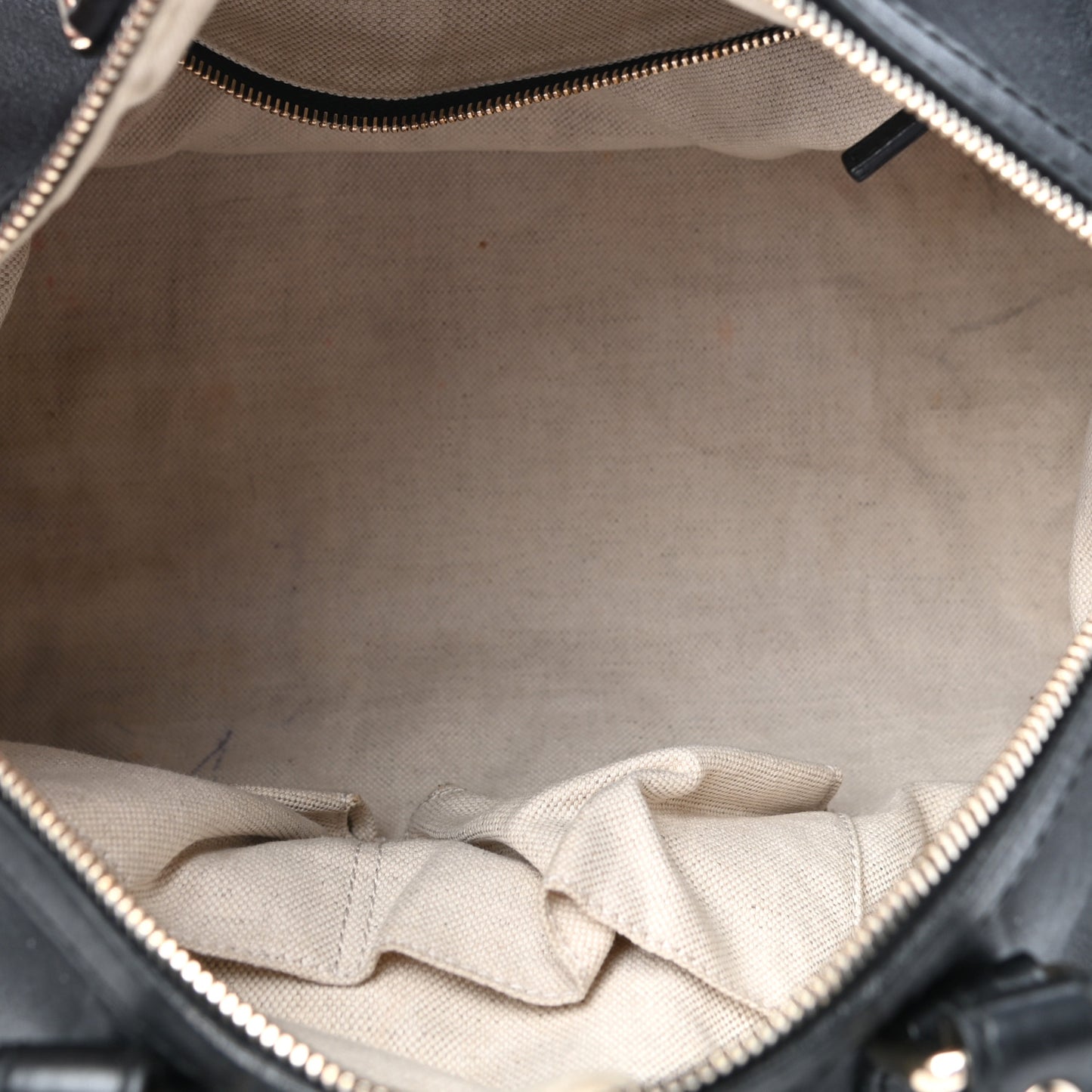 Calfskin Microguccissima Trim Medium Boston Black