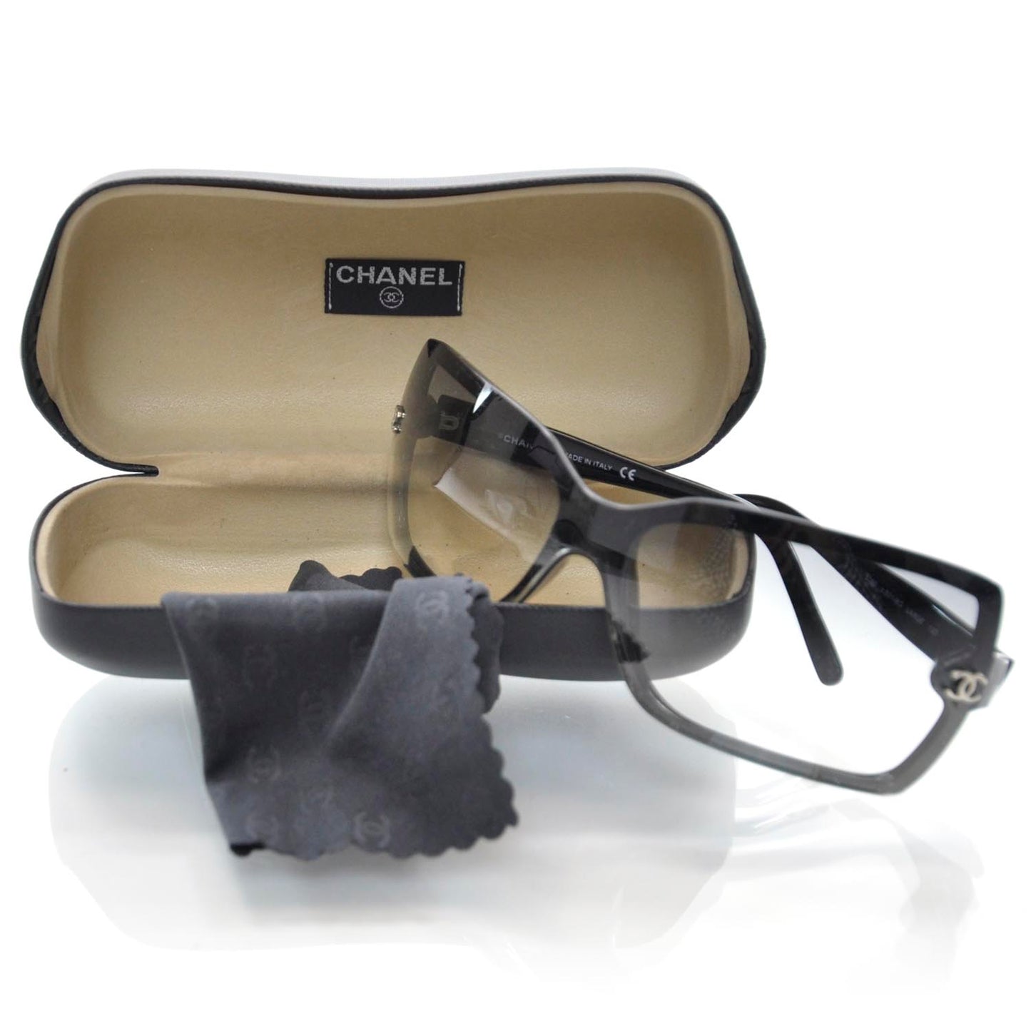 CC Logo Sunglasses 5065 Black