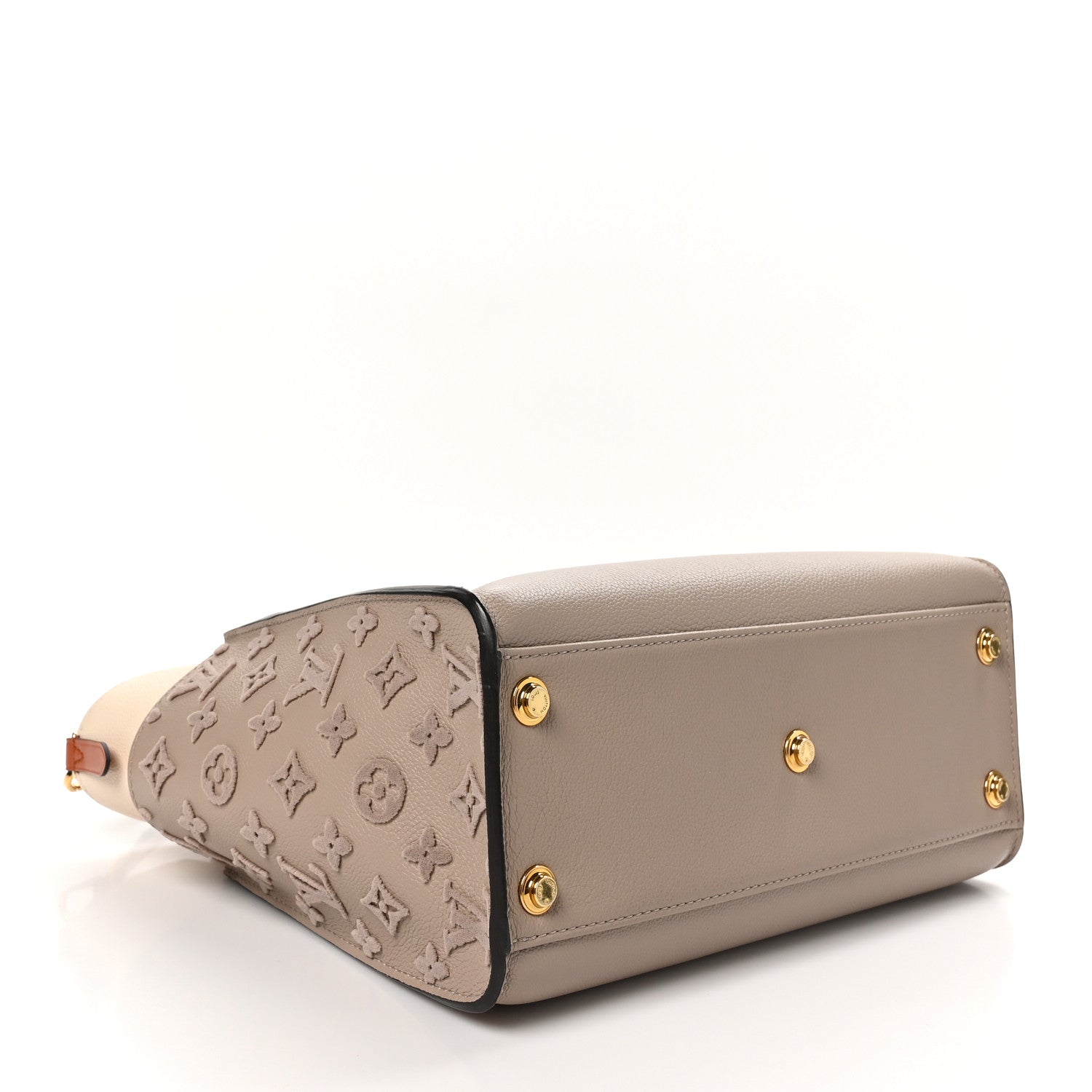 Louis Vuitton Calfskin Monogram Tufting On My Side Galet 4 of 9