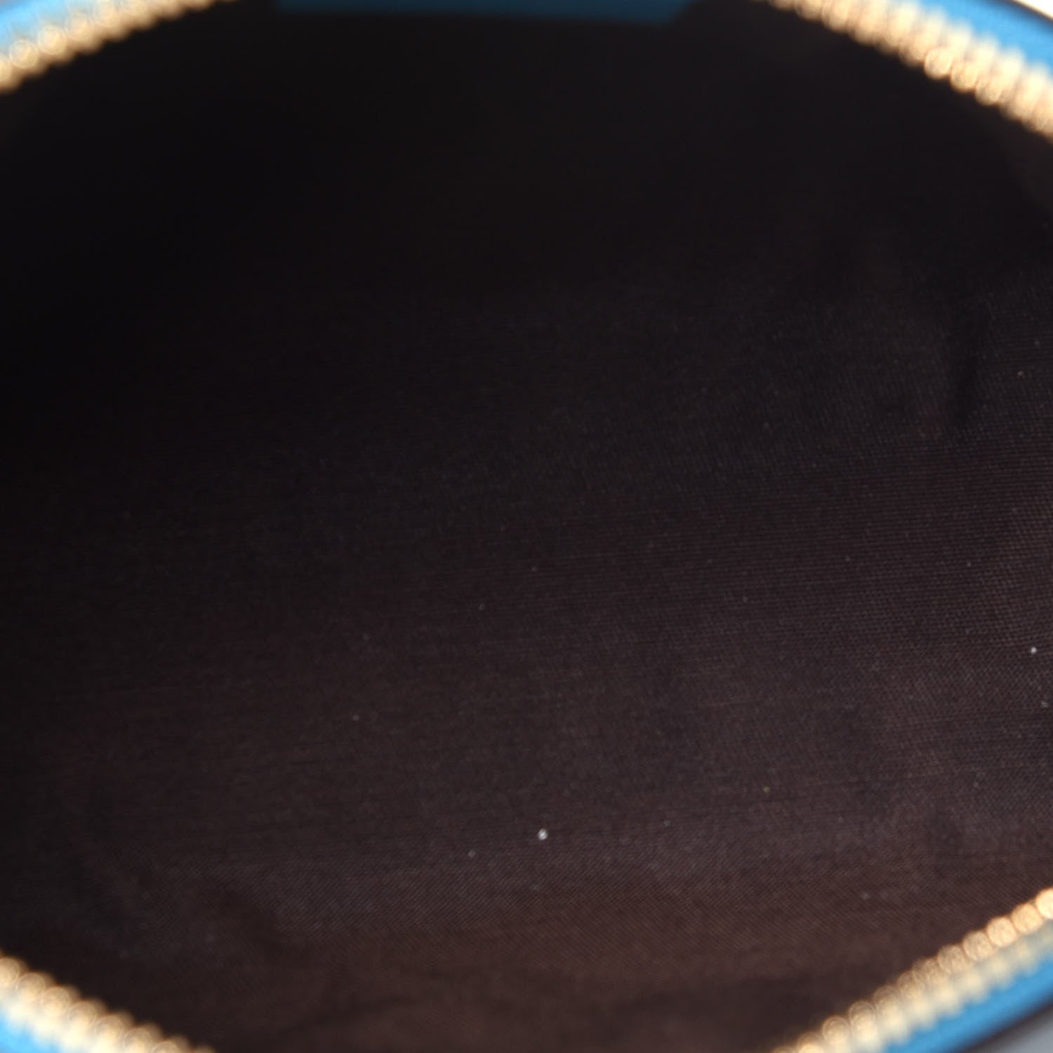 Gucci Microguccissima GG Cosmetic Case Deep Cobalt 5 of 11