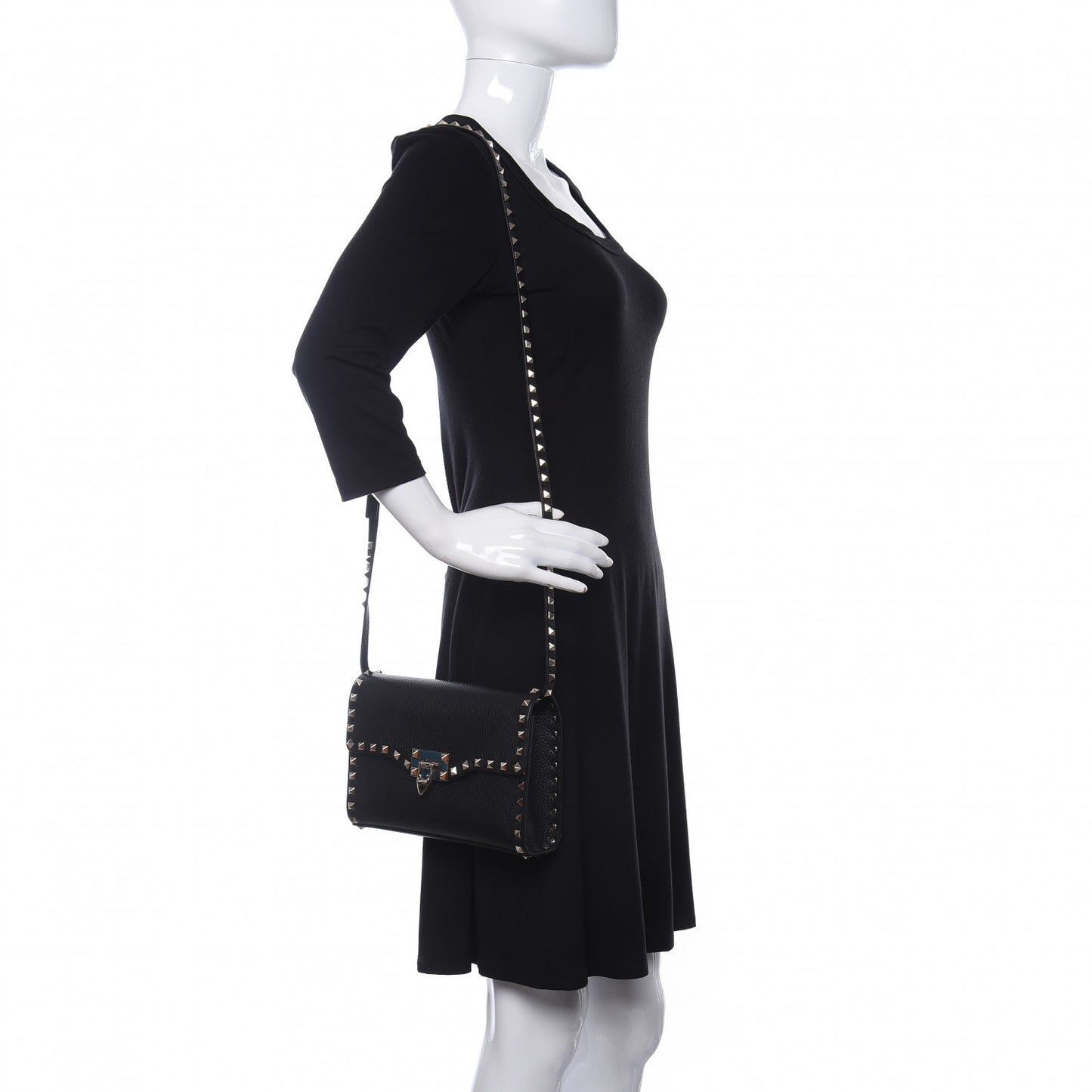 Pebbled Calfskin Medium Rockstud Flip Lock Crossbody Bag Black