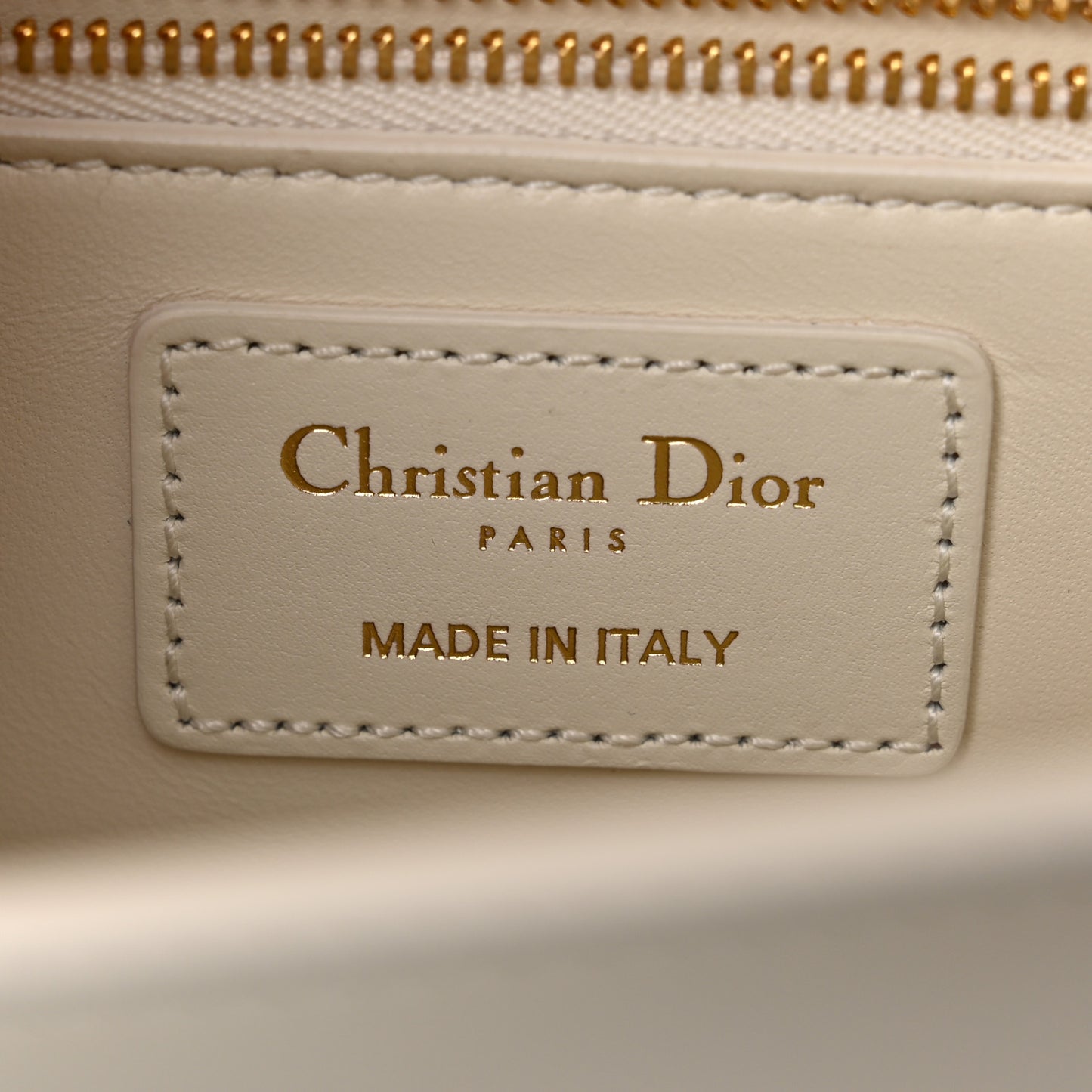 Box Calfskin 30 Montaigne Flap Bag Latte