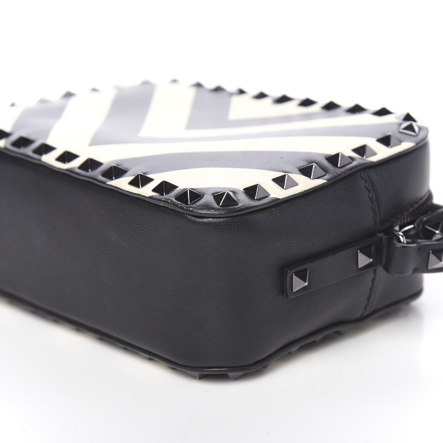 Valentino Garavani Vitello Chevron Rockstud Camera Crossbody Bag Light Ivory Black 8 of 10