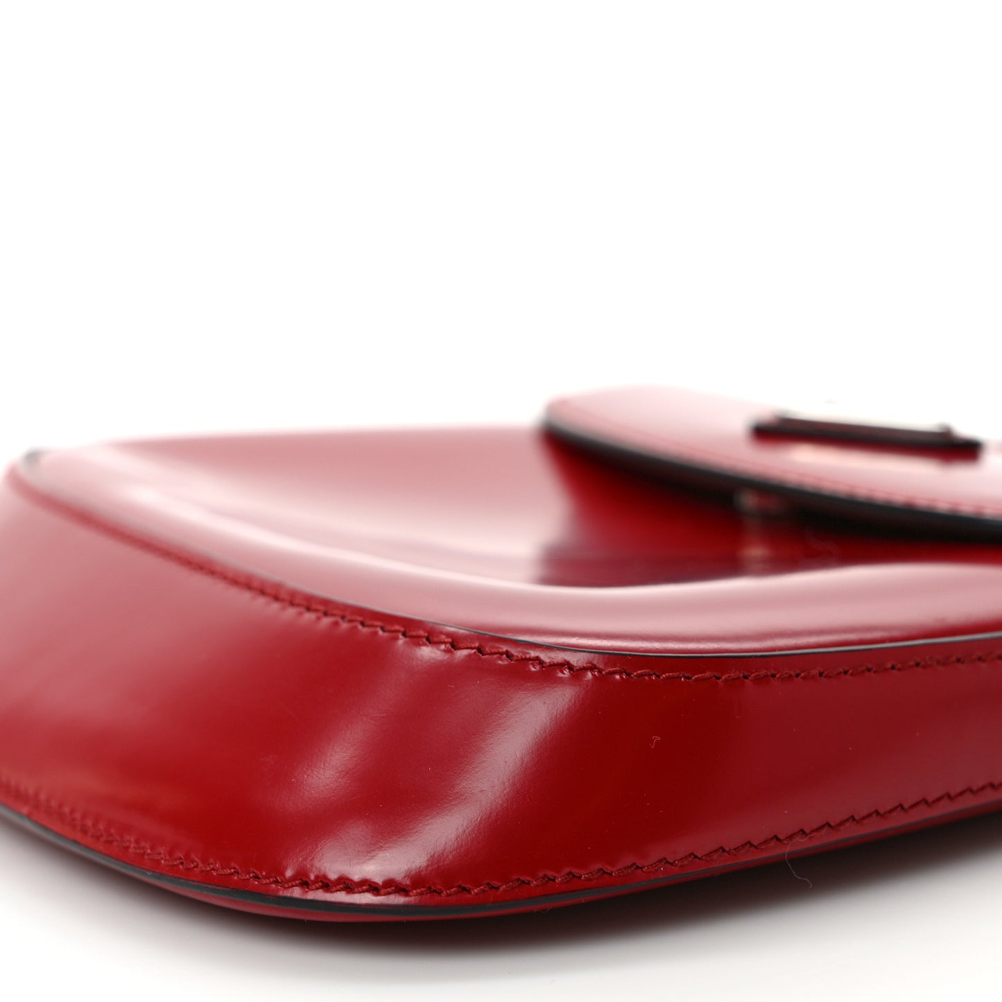 Spazzolato Mini Cleo Flap Adjustable Strap Shoulder Bag Scarlatto Black
