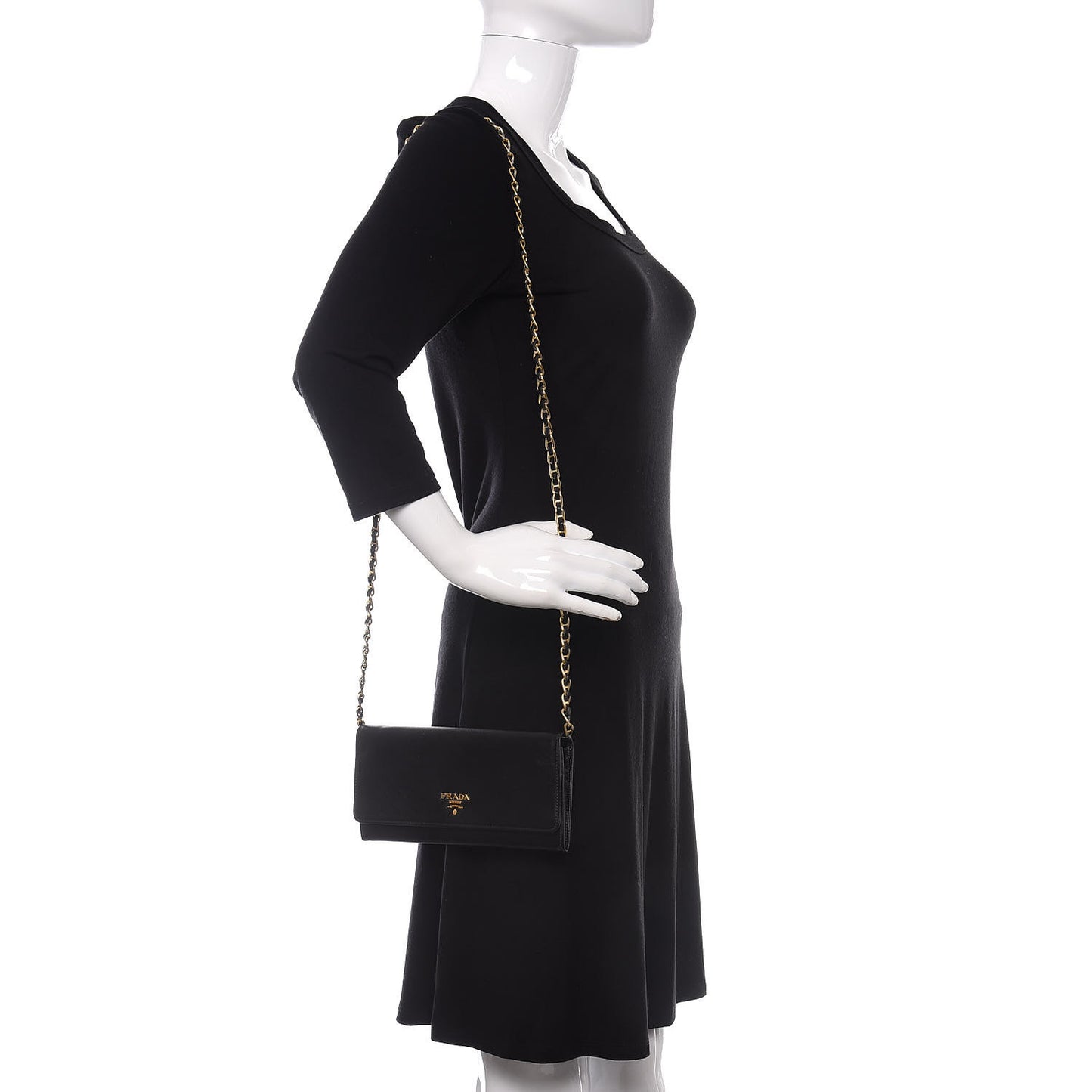 Saffiano Metal Oro Chain Wallet Black