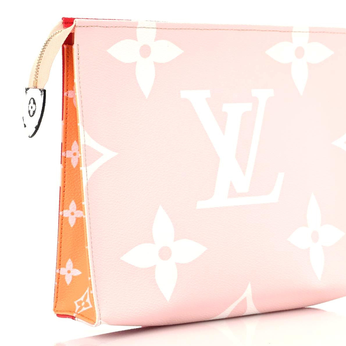 Monogram Giant Toiletry Pouch 26 Rouge
