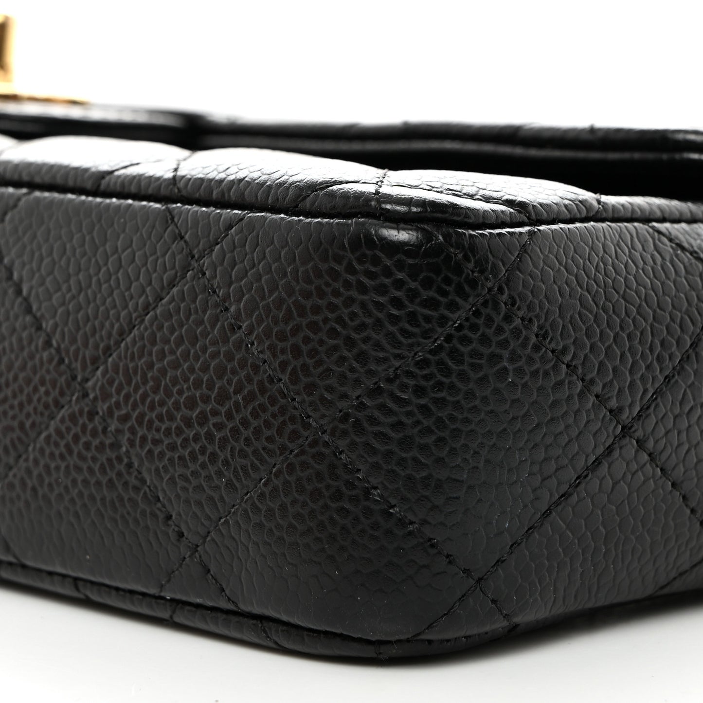 Caviar Quilted East West Flap Black