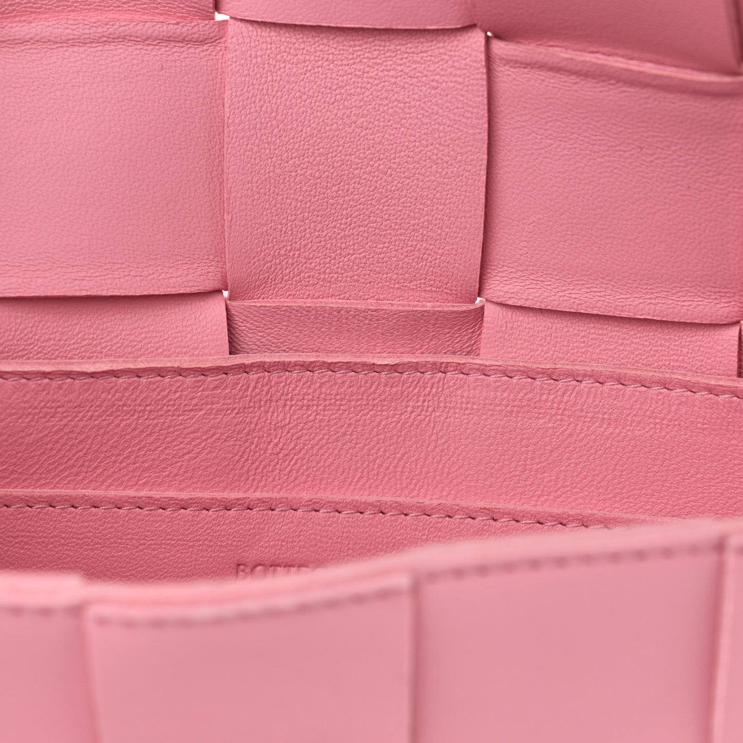 Lambskin Maxi Intrecciato Small Cassette Crossbody Bag Ribbon